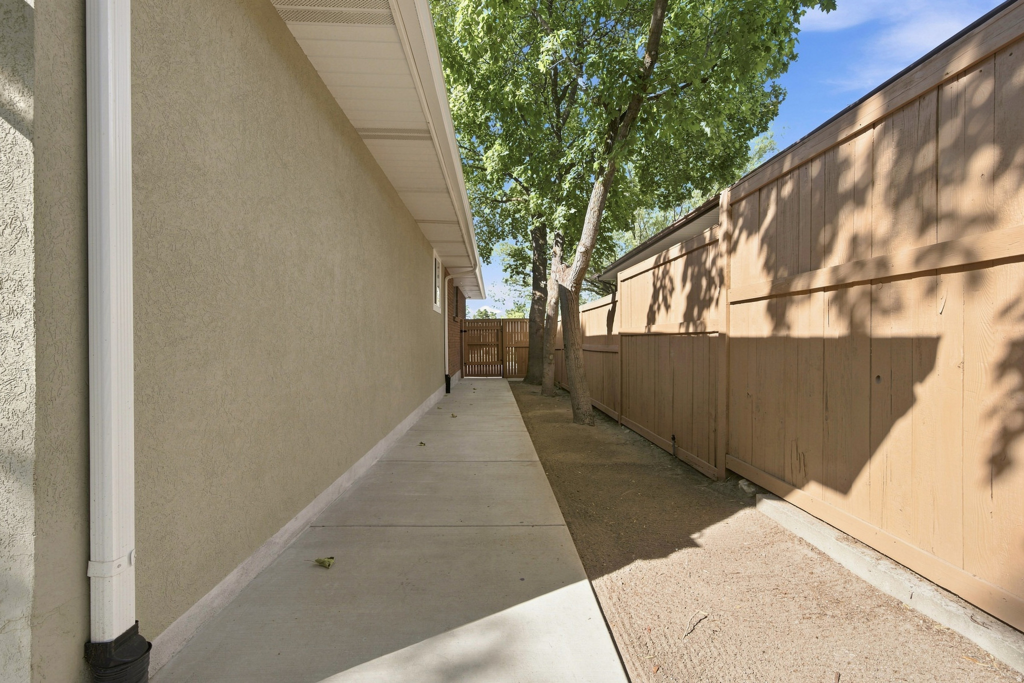 SOMERSET ESTATES - Residential