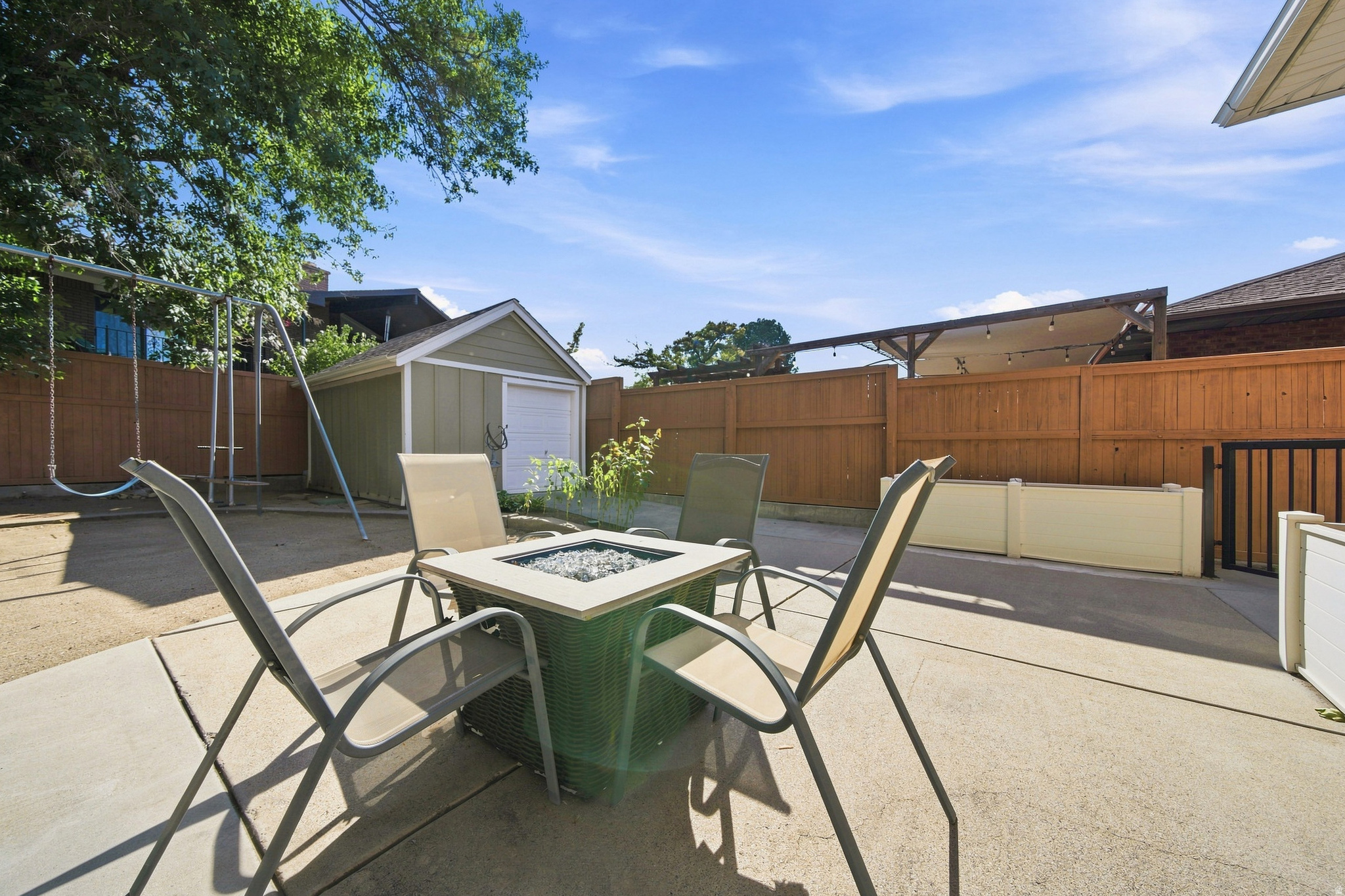 SOMERSET ESTATES - Residential