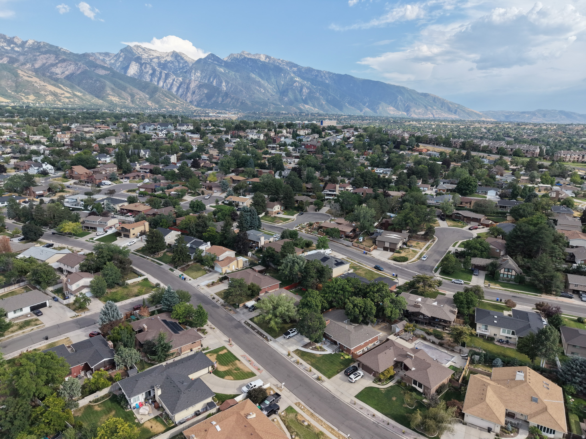 SOMERSET ESTATES - Residential