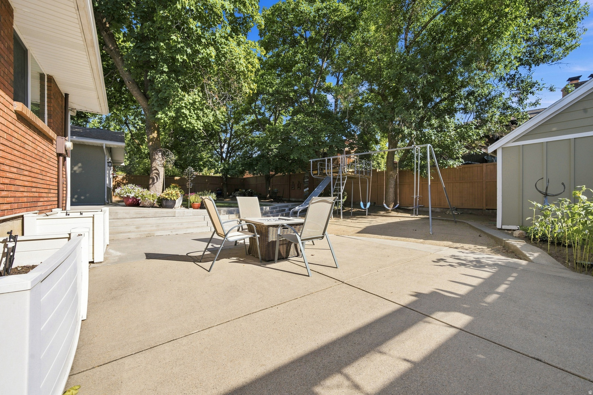 SOMERSET ESTATES - Residential