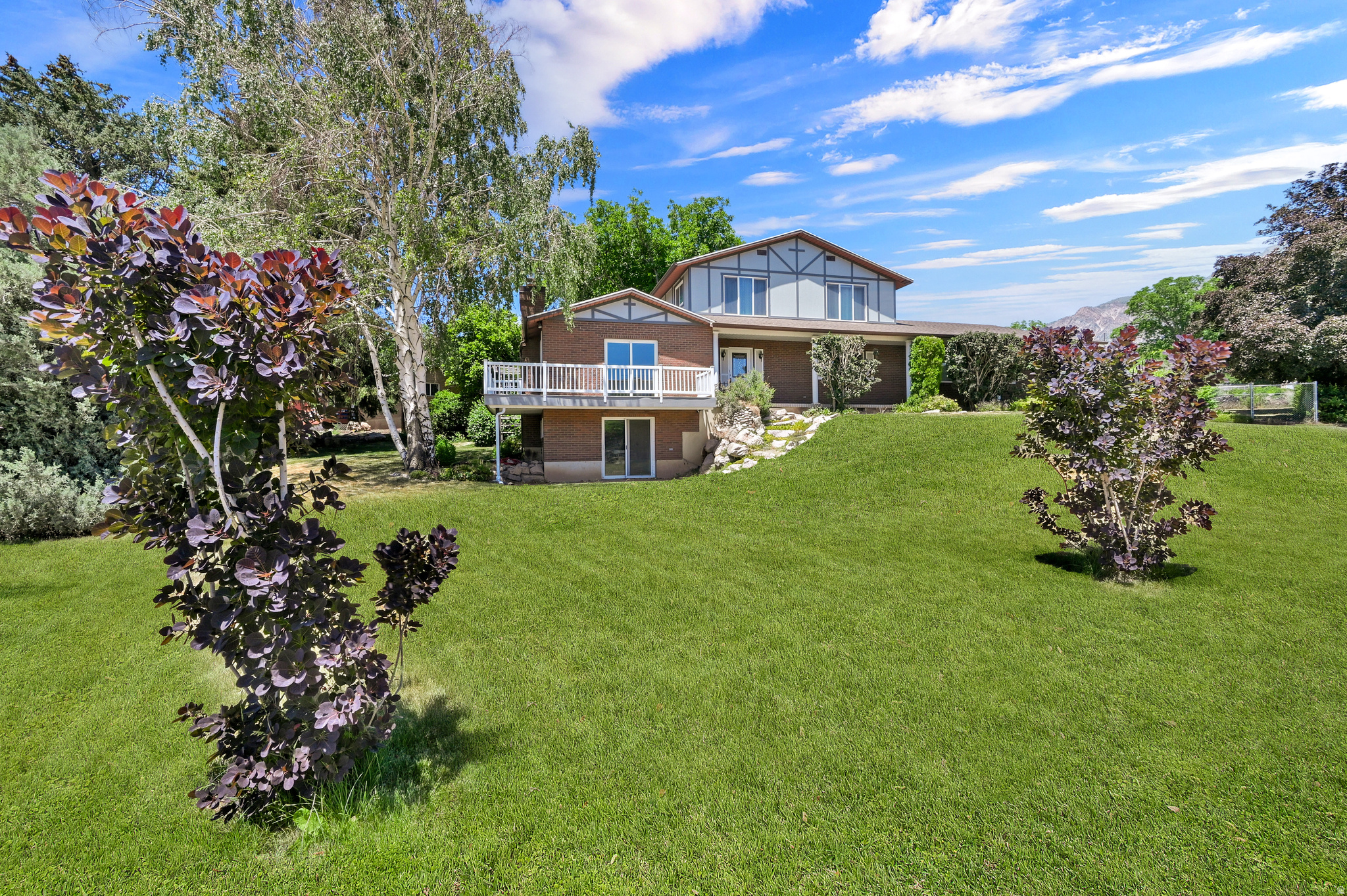 WESTWOOD MANOR - Residential