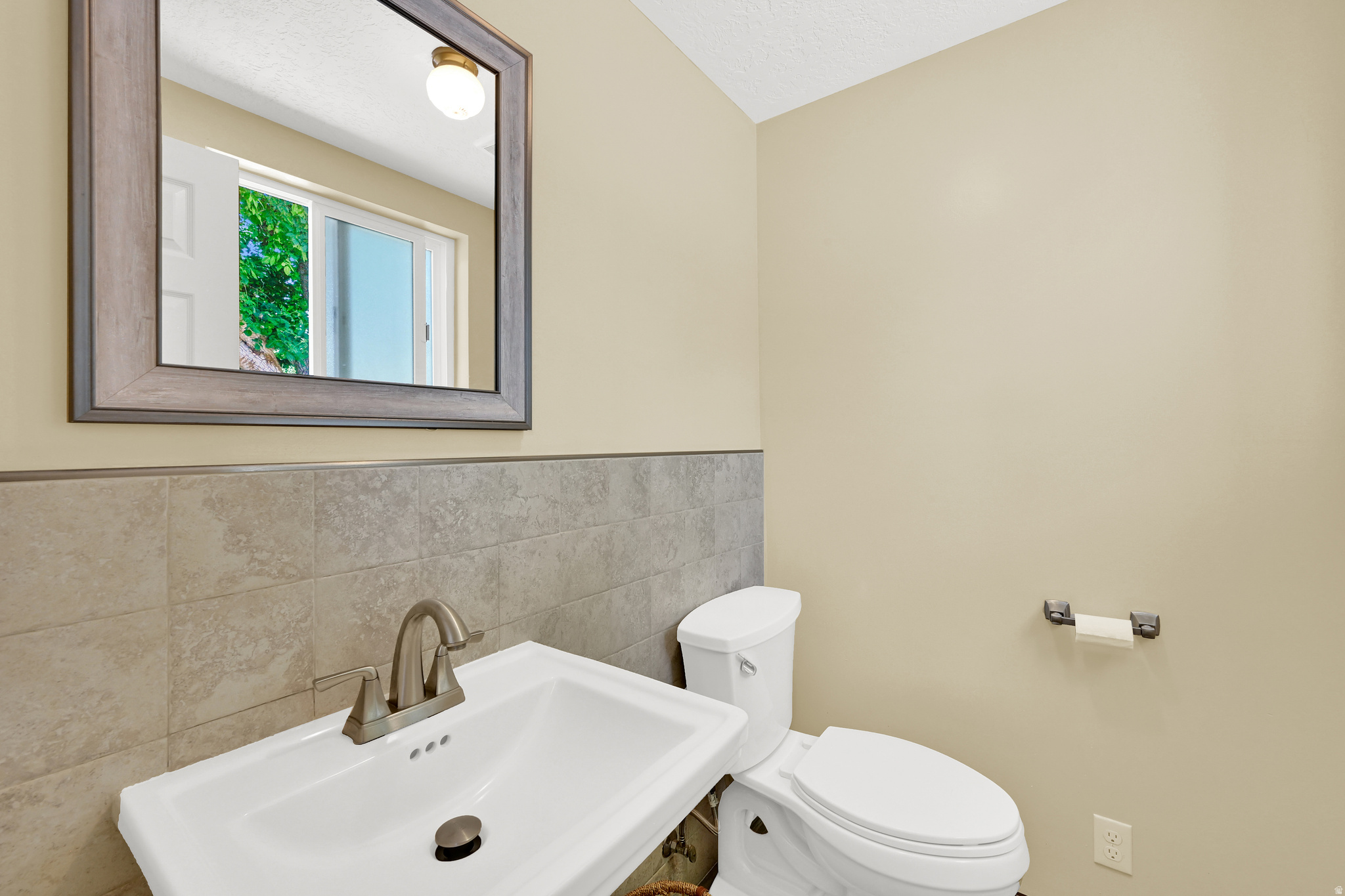 WESTWOOD MANOR - Residential