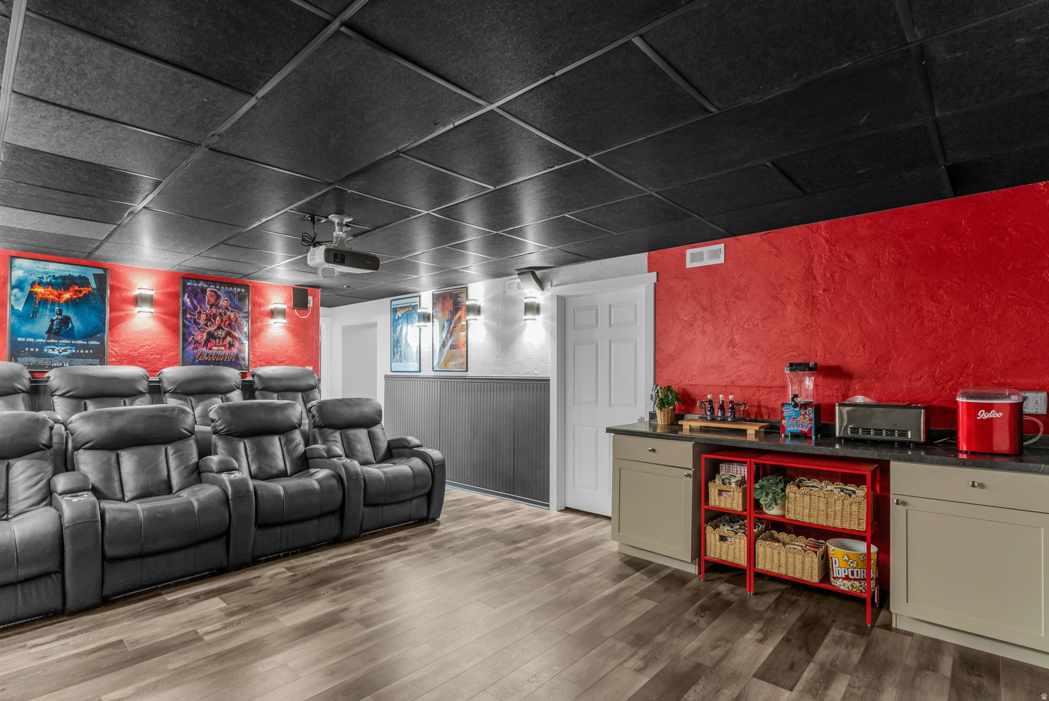HIGH POINTE - Residential