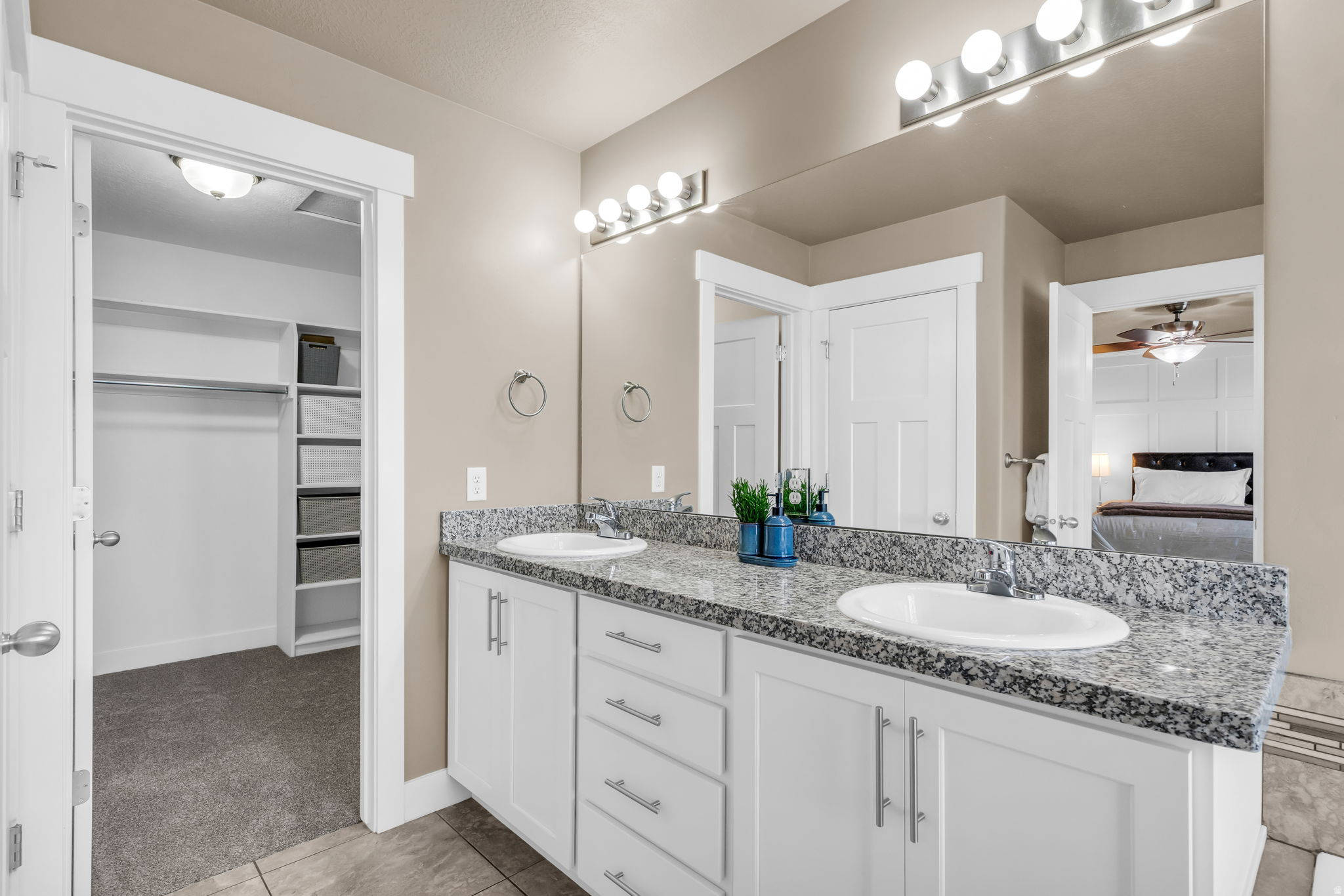 HIGH POINTE - Residential