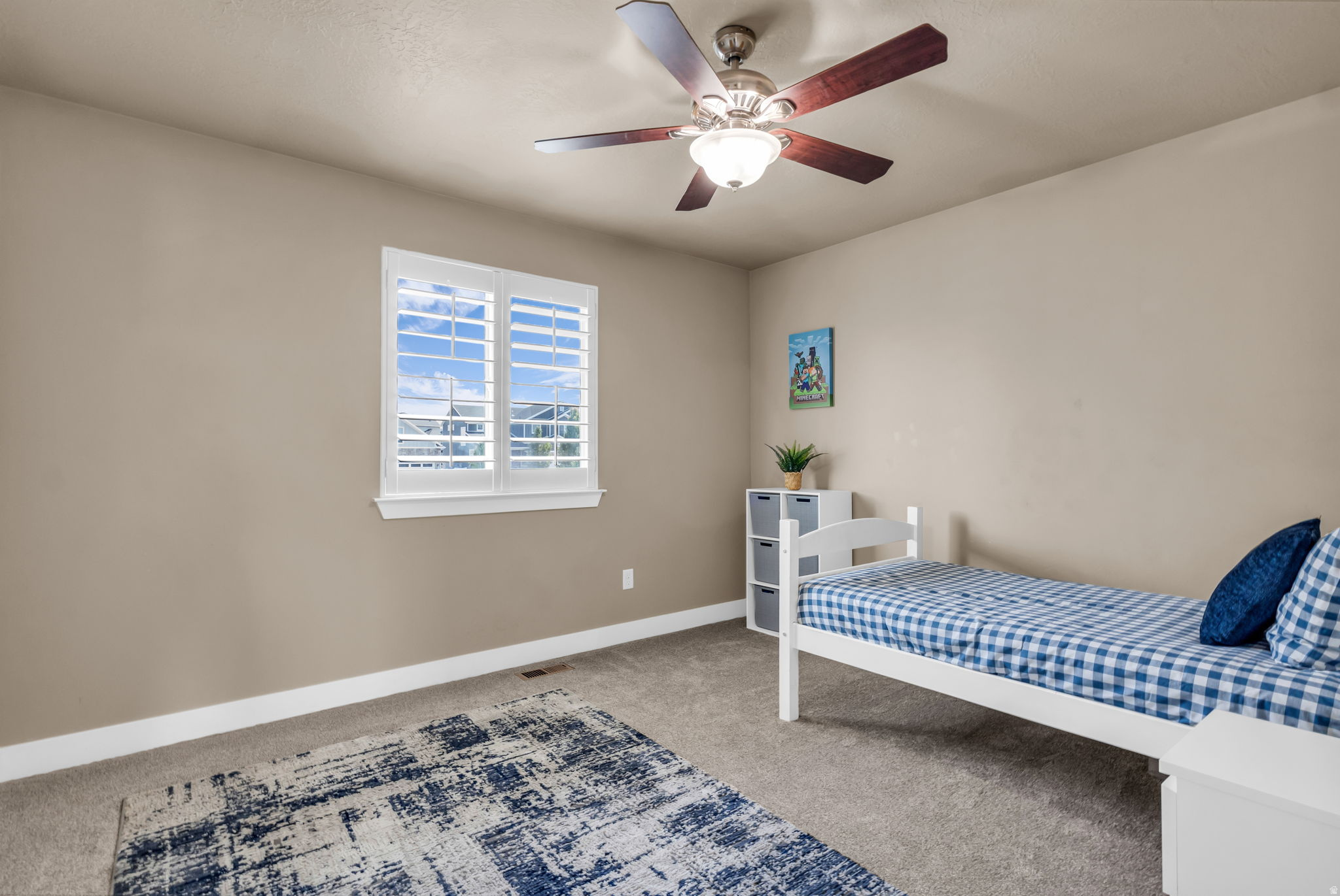 HIGH POINTE - Residential
