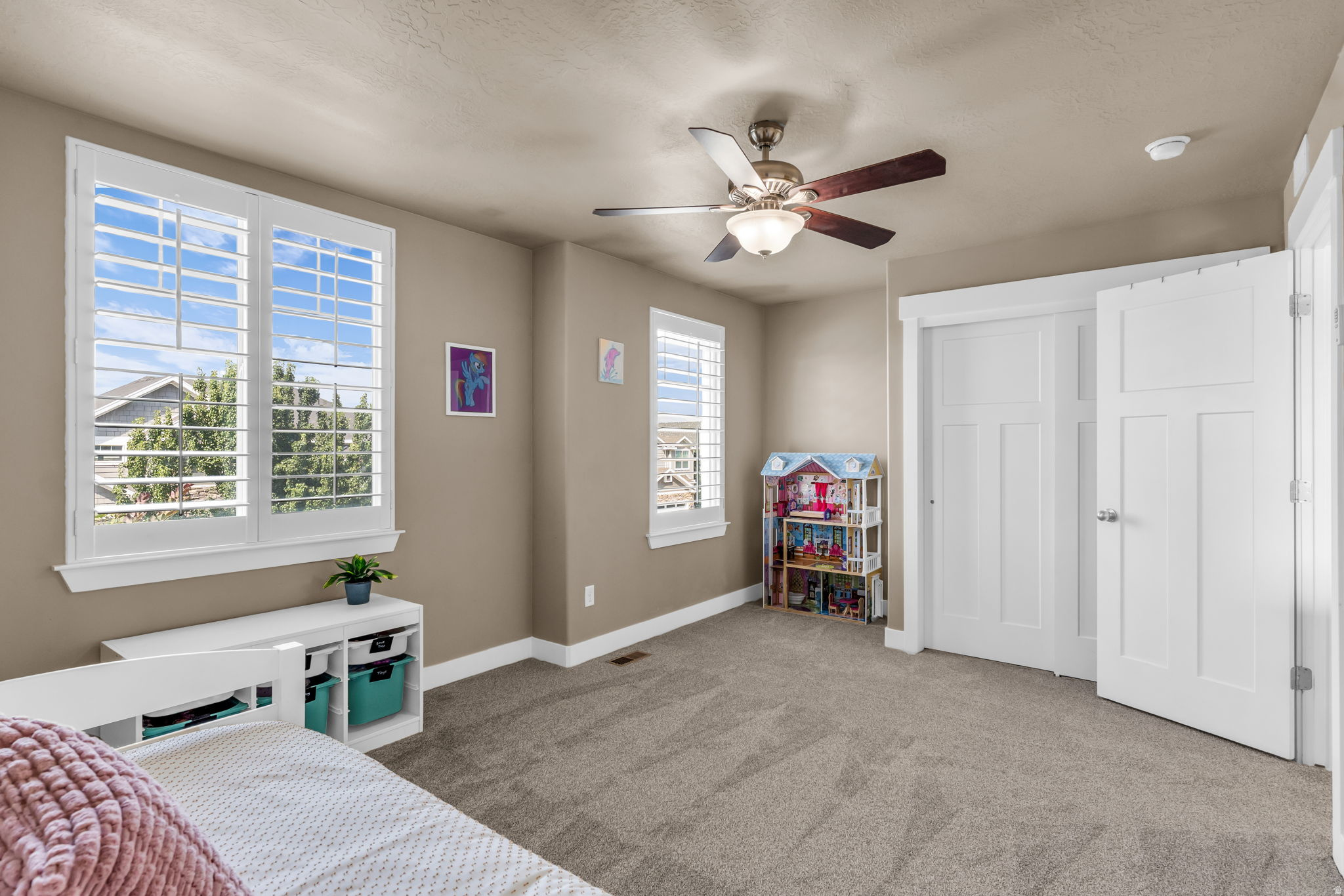 HIGH POINTE - Residential