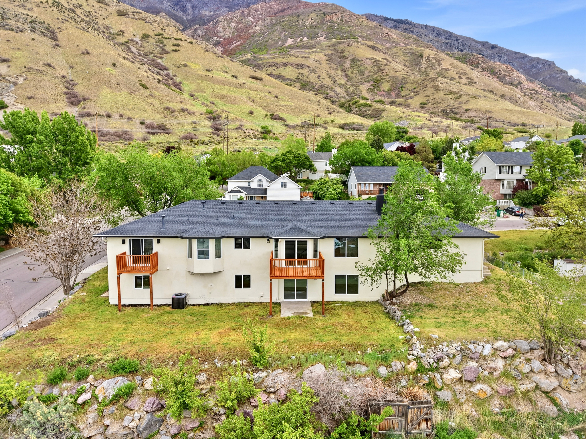 EAGLES VIEW - Residential