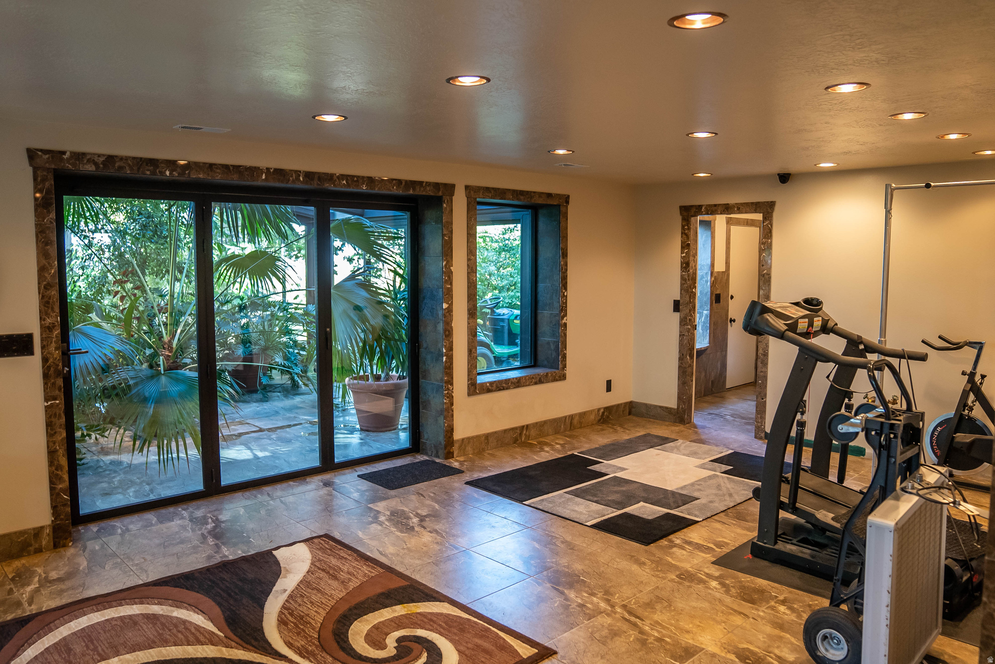 SPRING CREEK - Residential