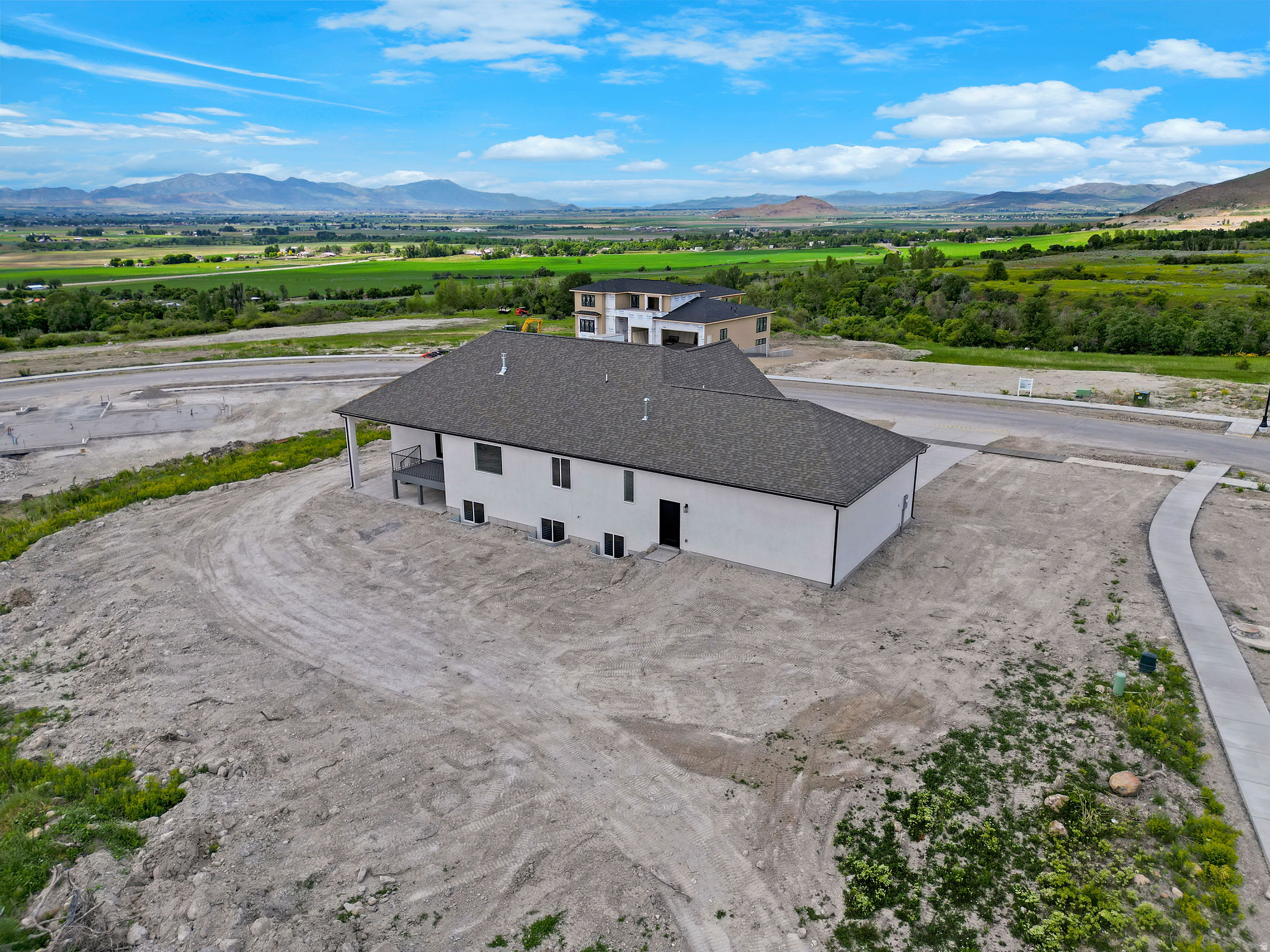 KNOLLS SUBDIVISION PHASE 1 - Residential
