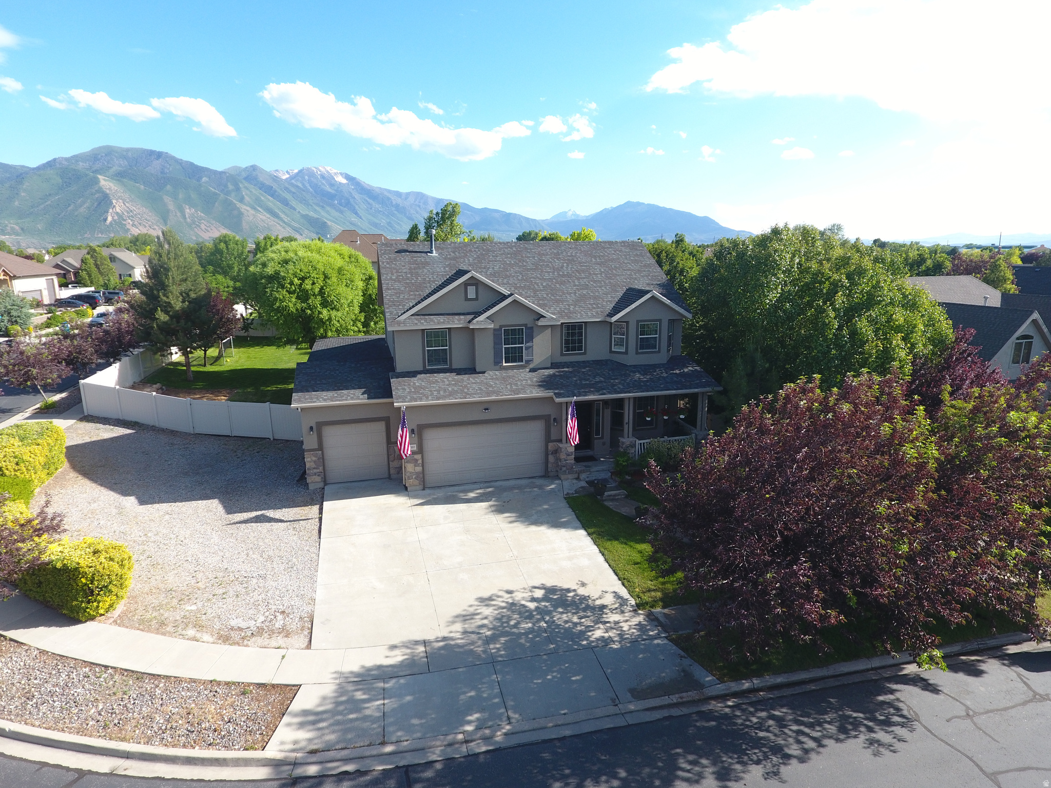 SUNNY RIDGE - Residential