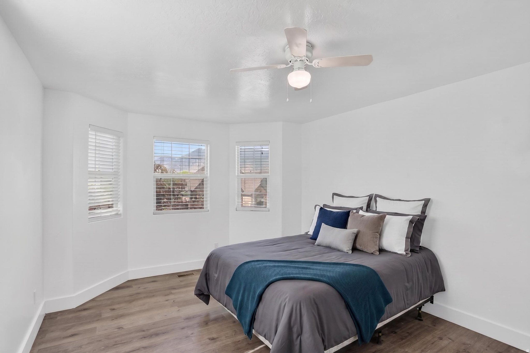 SUNNY RIDGE - Residential