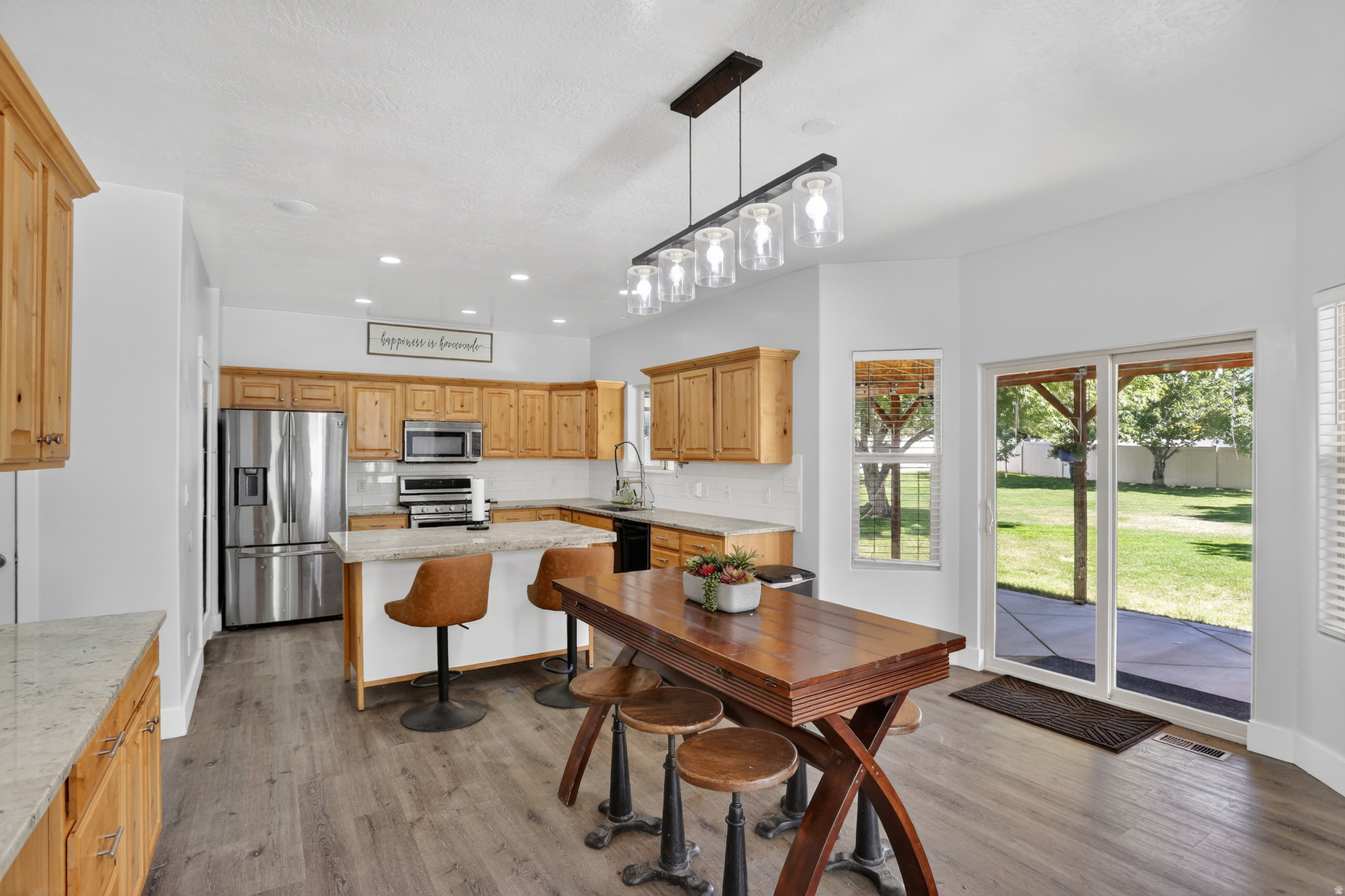SUNNY RIDGE - Residential
