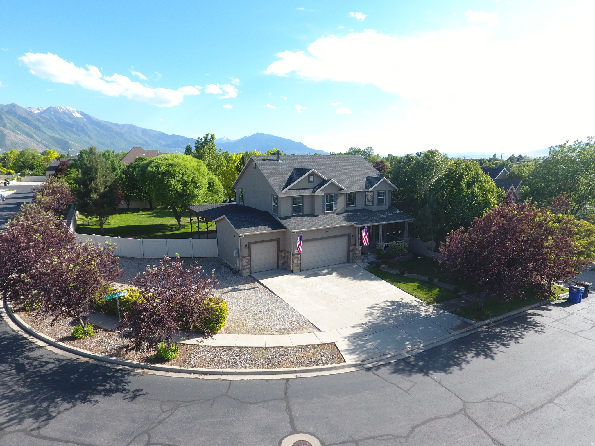 SUNNY RIDGE - Residential