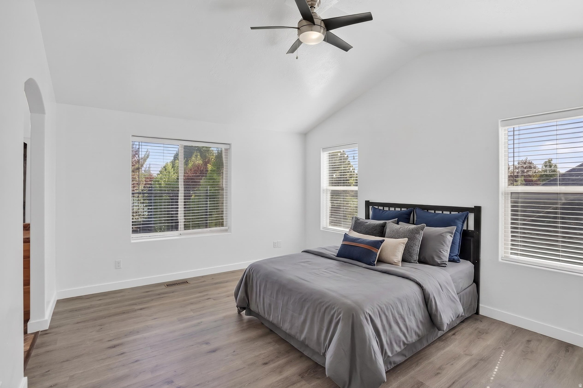 SUNNY RIDGE - Residential