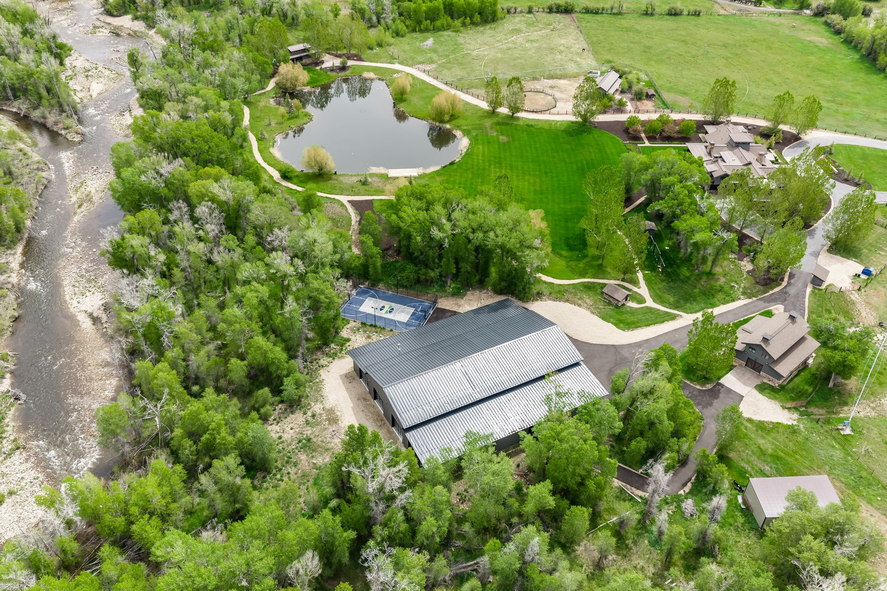 OAKLEY TOWN (BOULDERVILLE) - Residential