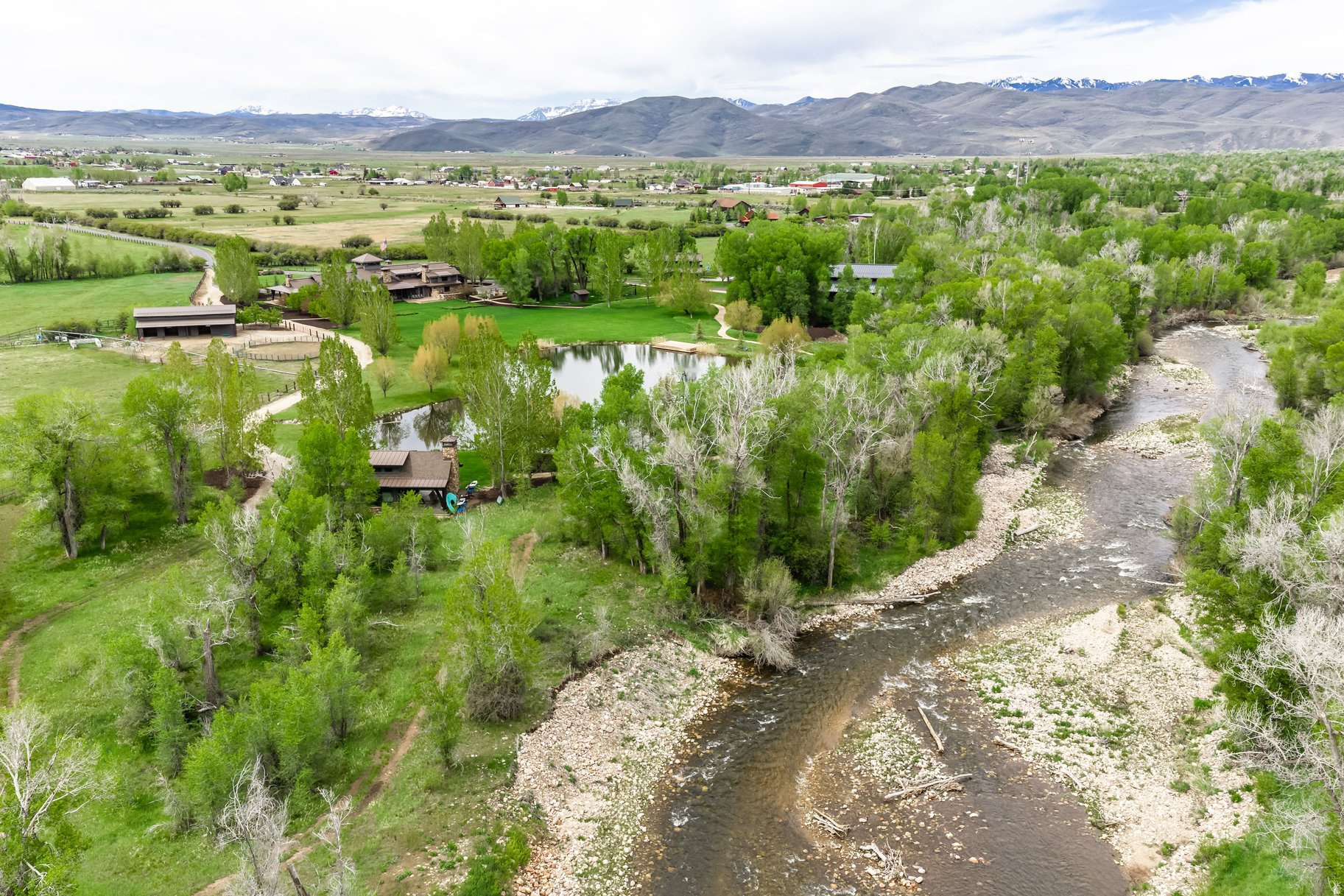 OAKLEY TOWN (BOULDERVILLE) - Residential