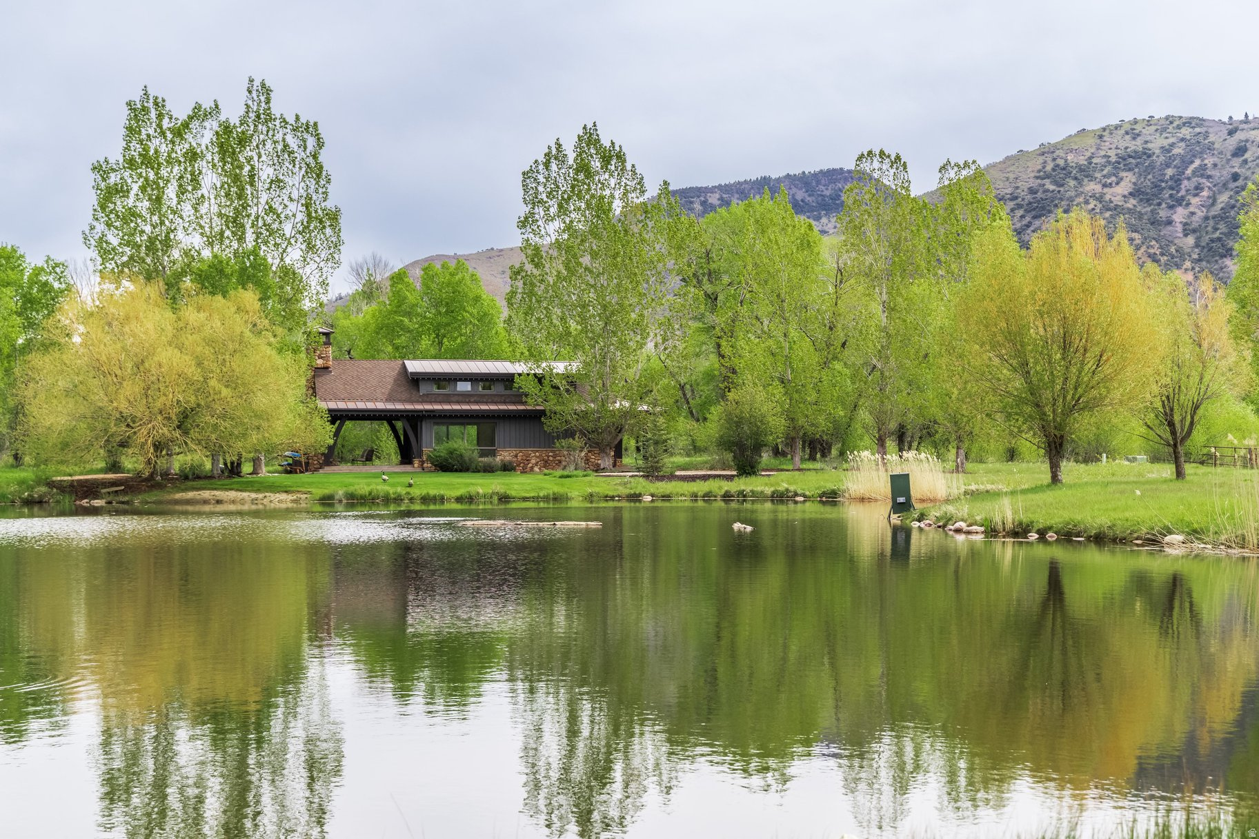 OAKLEY TOWN (BOULDERVILLE) - Residential