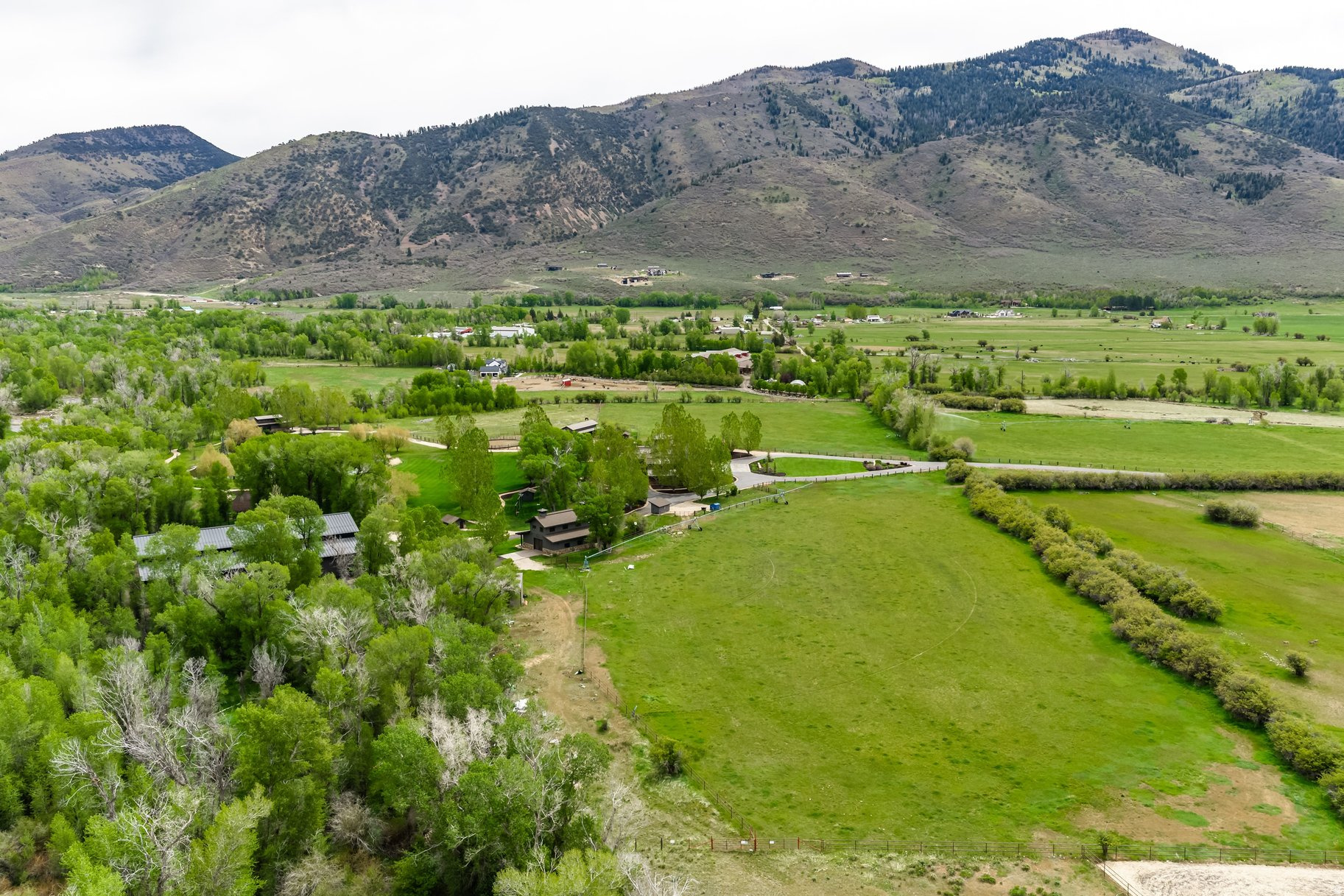 OAKLEY TOWN (BOULDERVILLE) - Residential