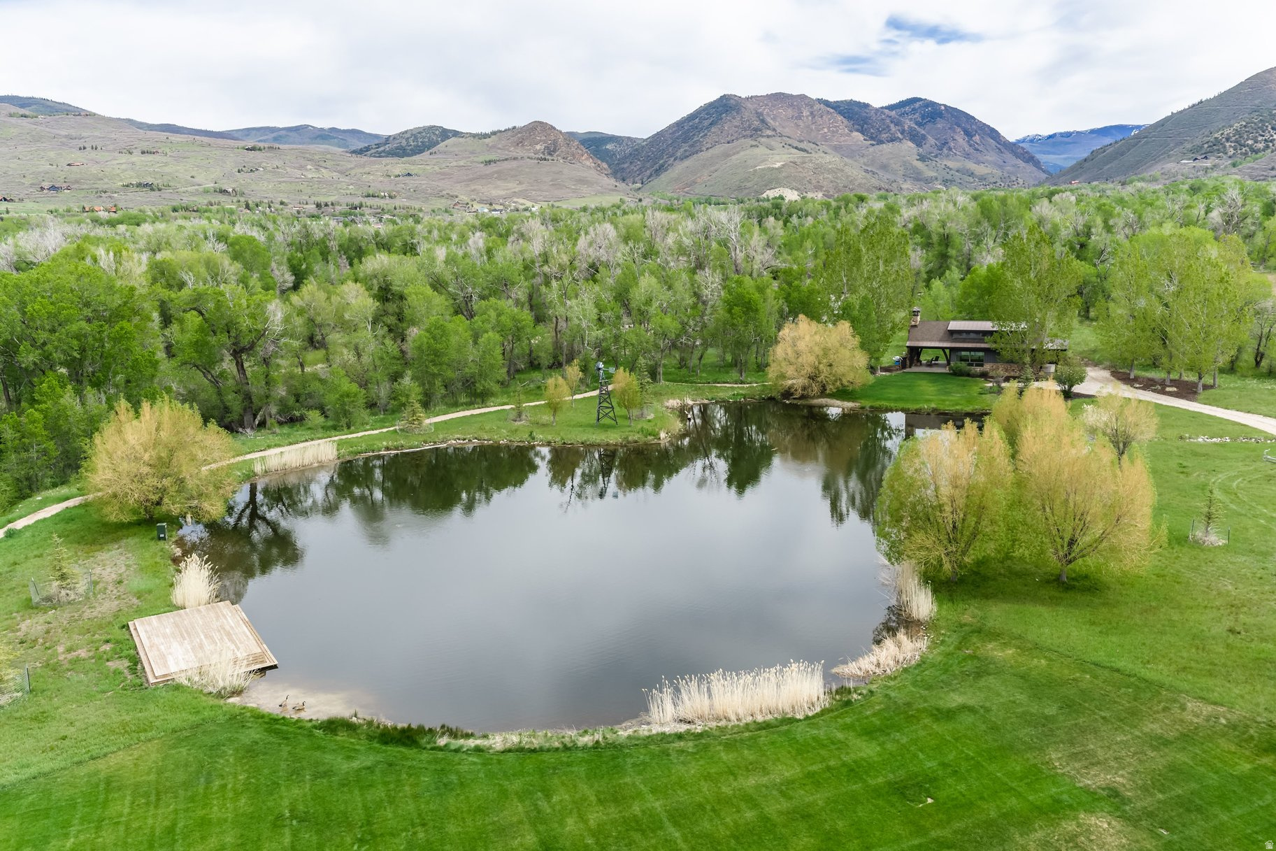 OAKLEY TOWN (BOULDERVILLE) - Residential