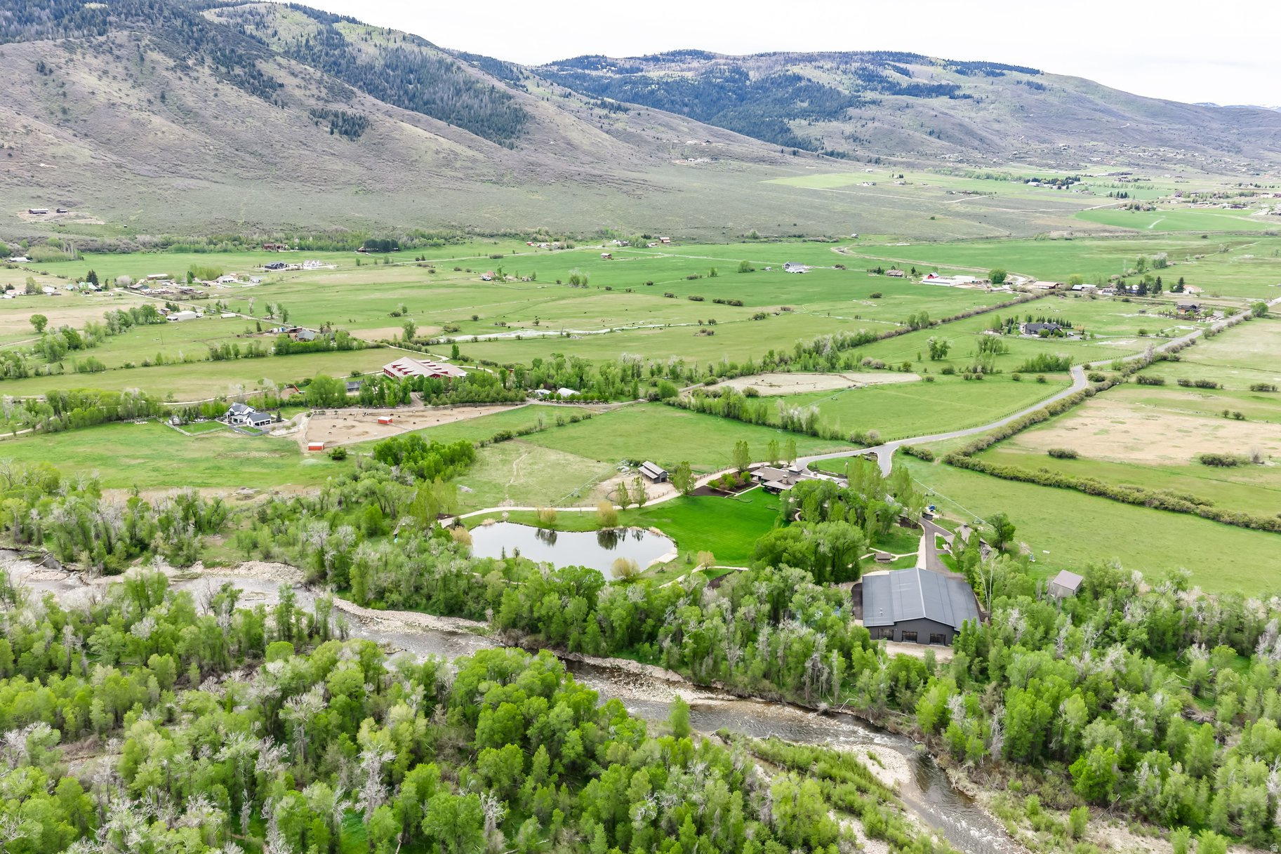 OAKLEY TOWN (BOULDERVILLE) - Residential