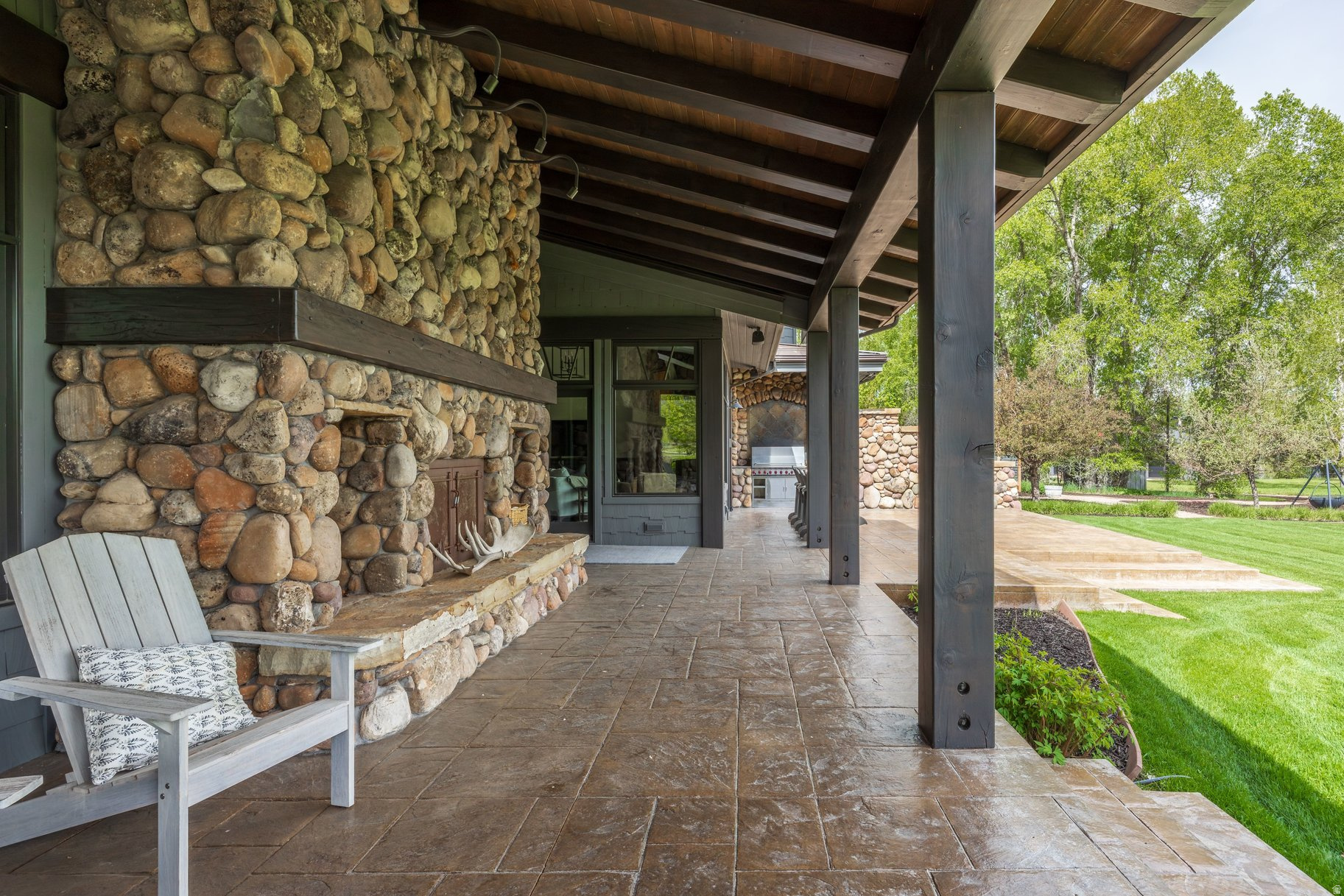 OAKLEY TOWN (BOULDERVILLE) - Residential