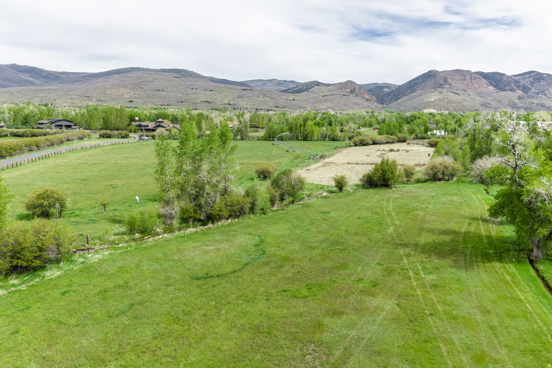 OAKLEY TOWN (BOULDERVILLE) - Residential