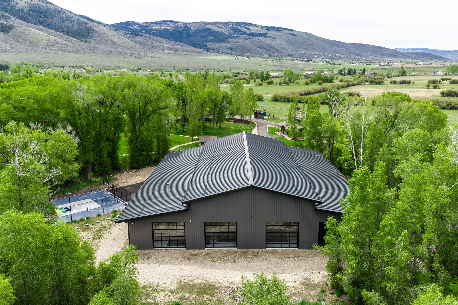 OAKLEY TOWN (BOULDERVILLE) - Residential