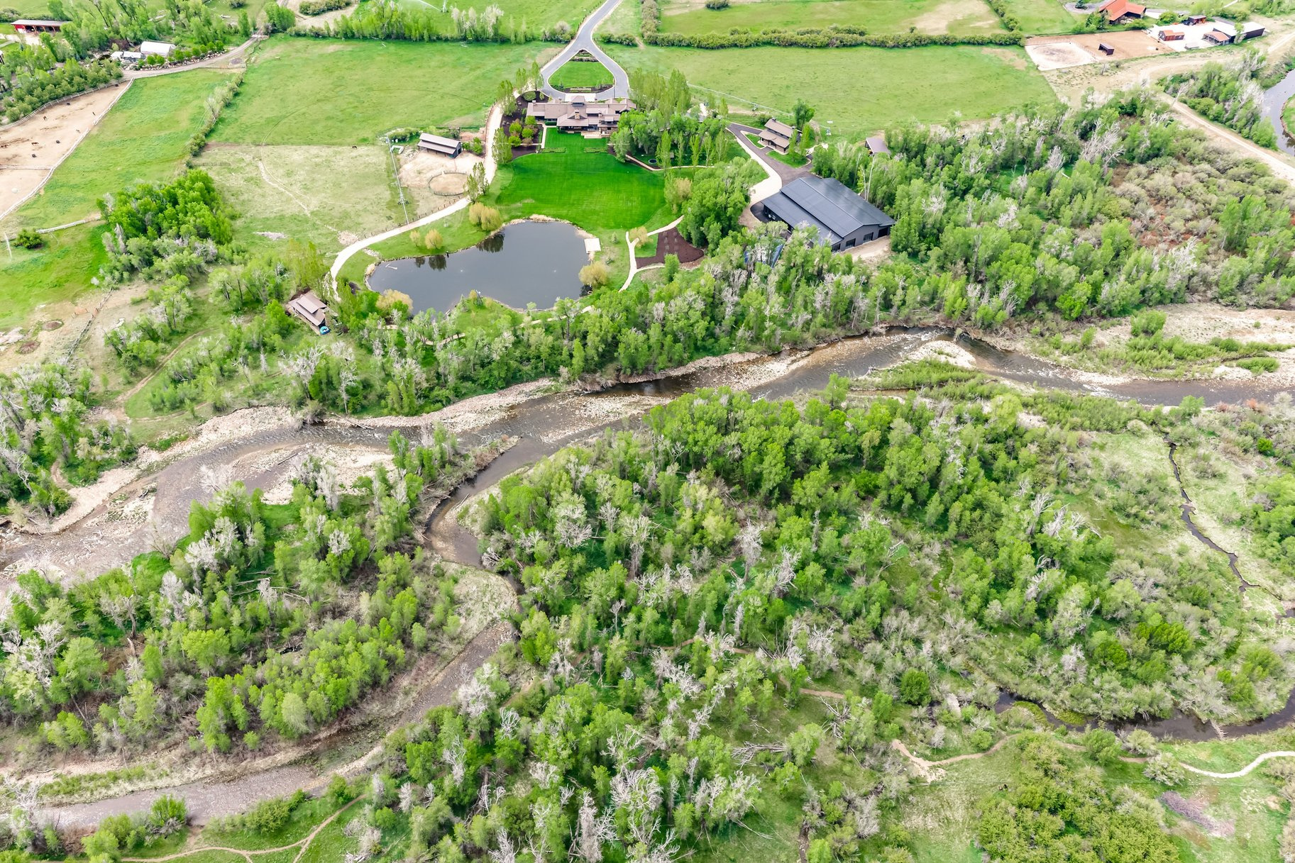 OAKLEY TOWN (BOULDERVILLE) - Residential