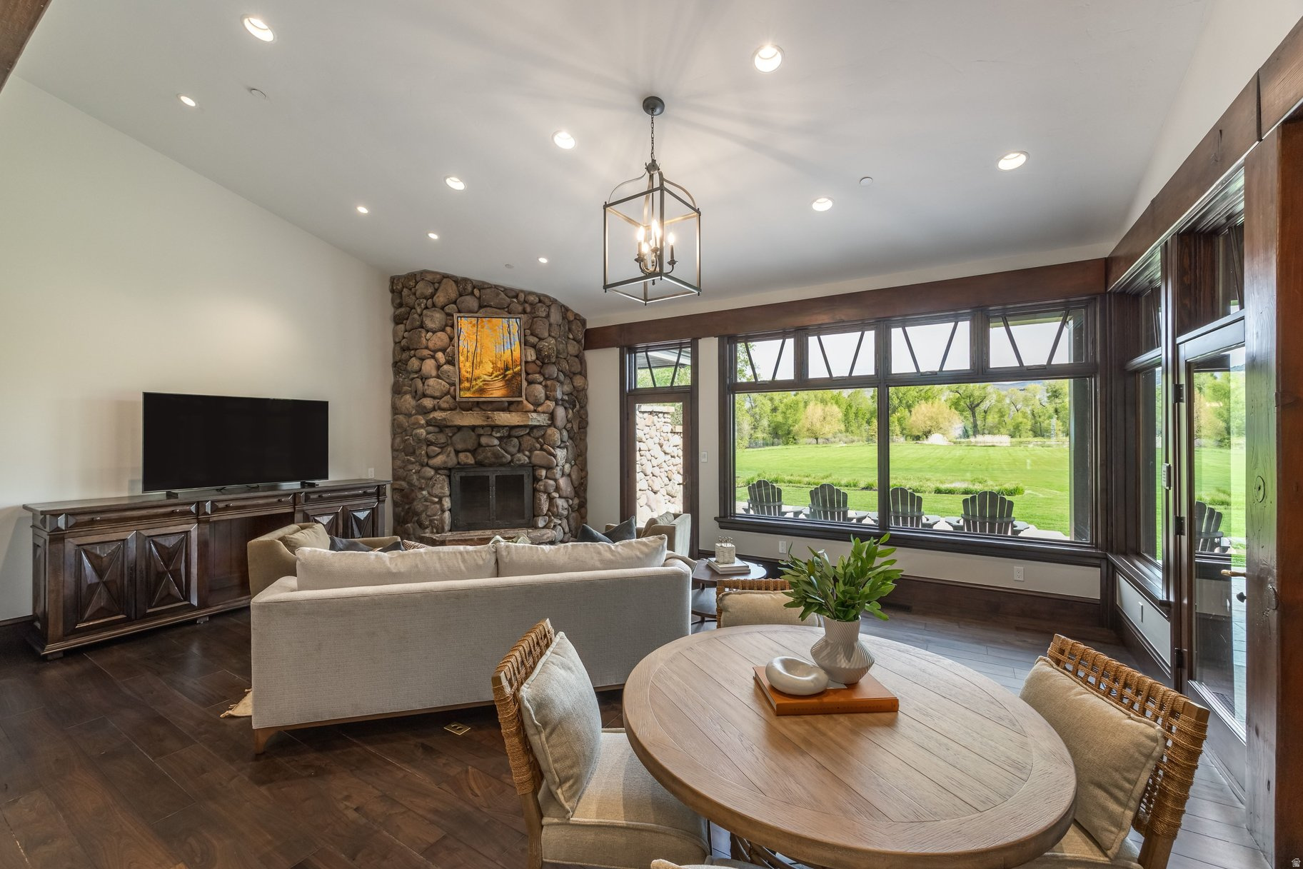 OAKLEY TOWN (BOULDERVILLE) - Residential