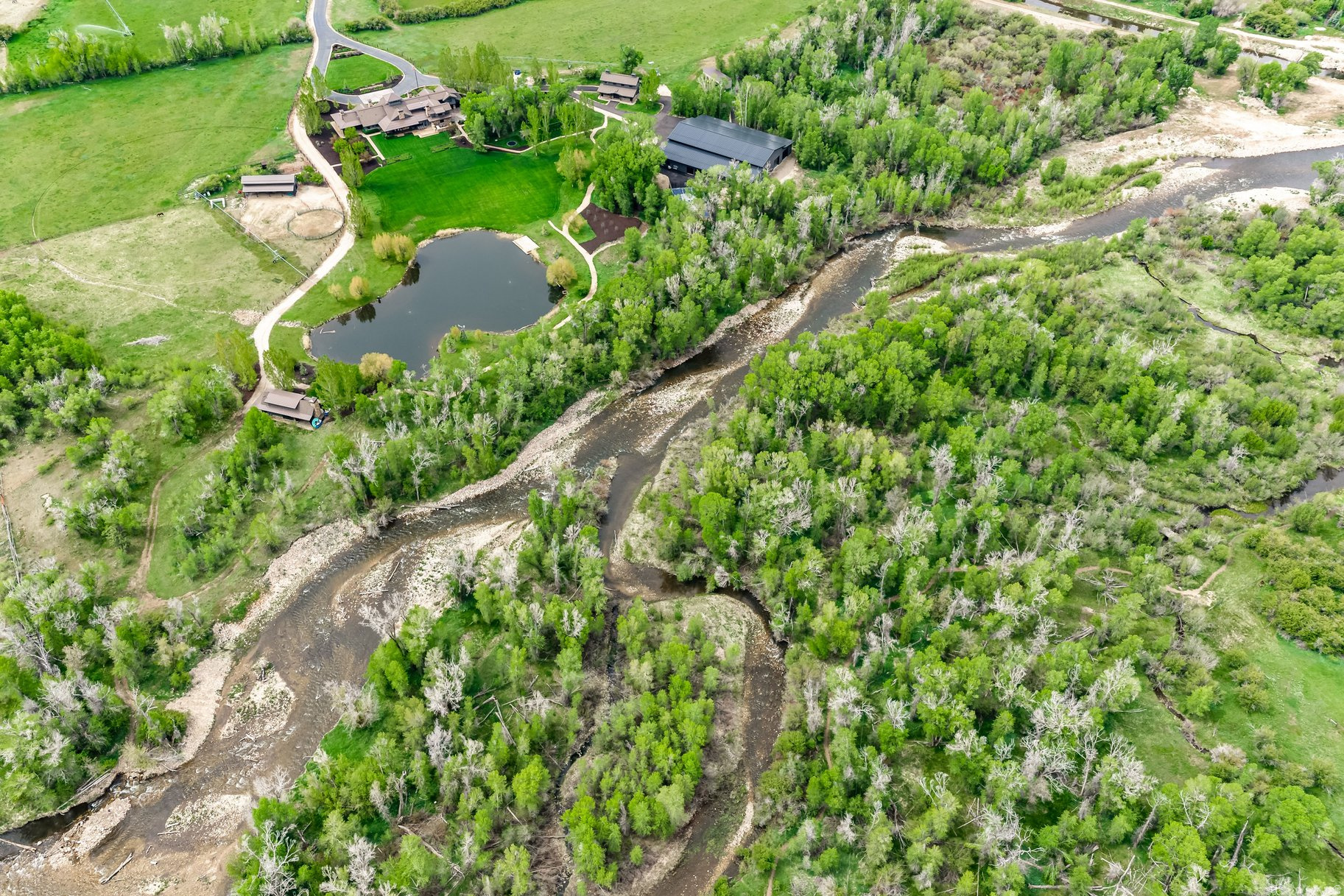 OAKLEY TOWN (BOULDERVILLE) - Residential