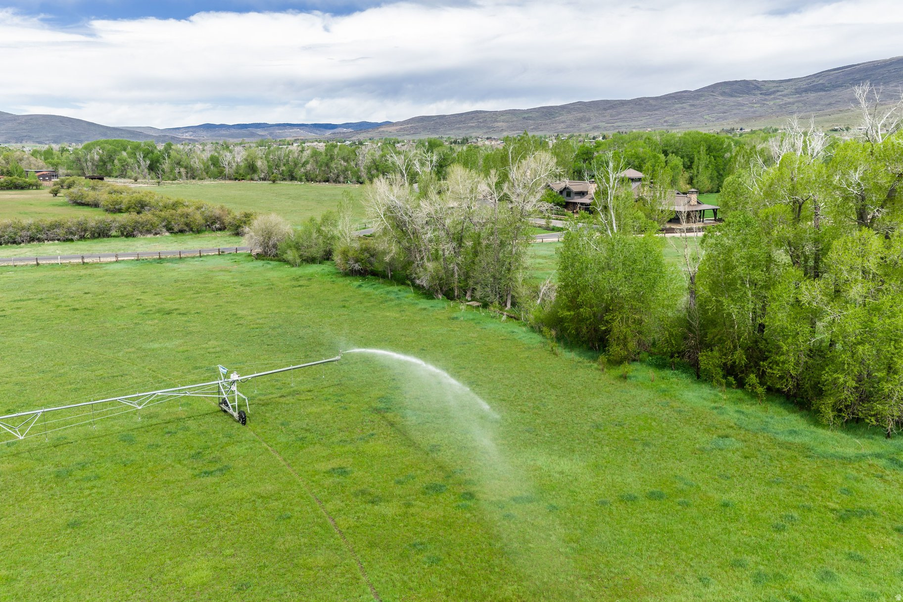 OAKLEY TOWN (BOULDERVILLE) - Residential