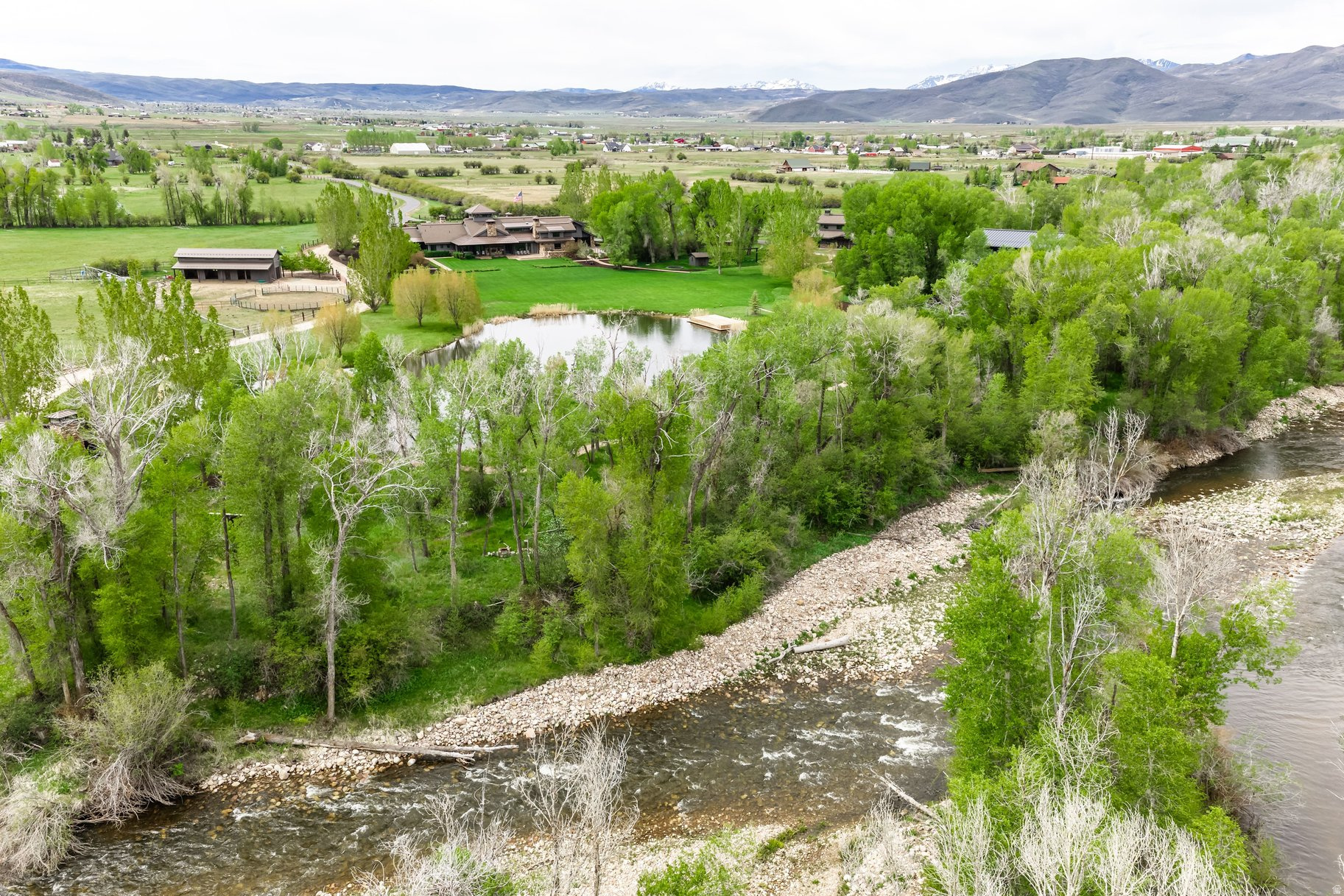 OAKLEY TOWN (BOULDERVILLE) - Residential