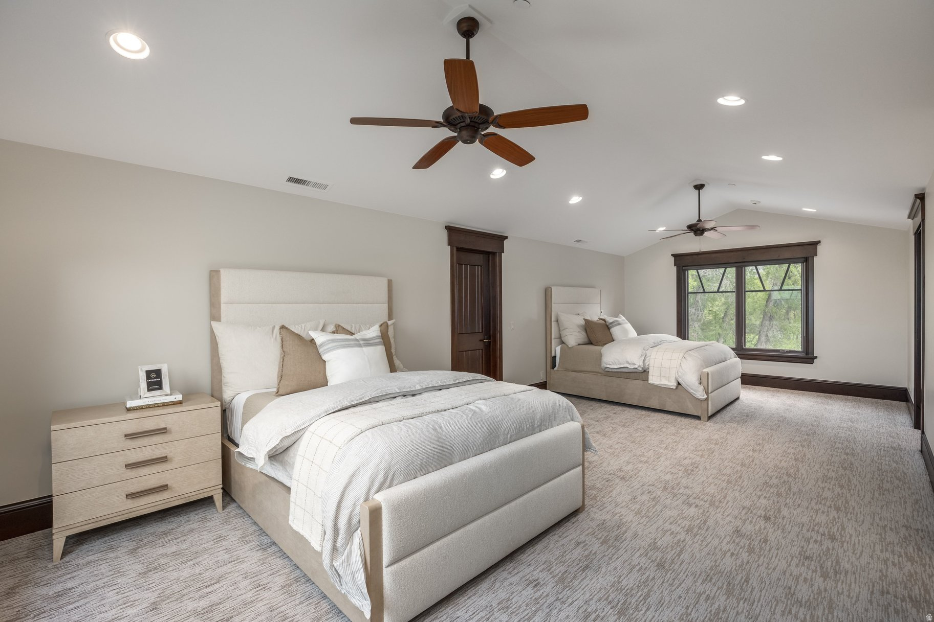 OAKLEY TOWN (BOULDERVILLE) - Residential