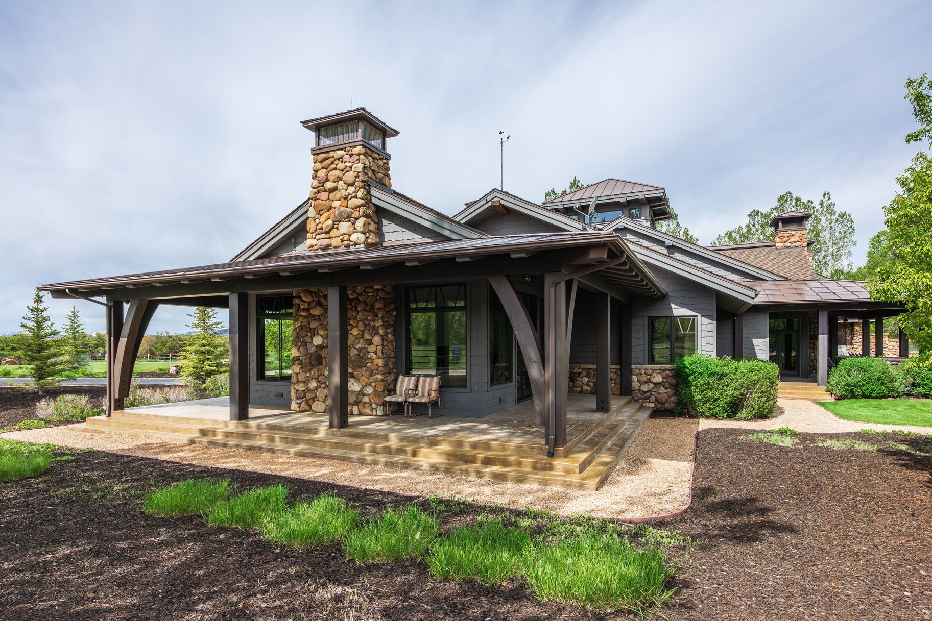 OAKLEY TOWN (BOULDERVILLE) - Residential
