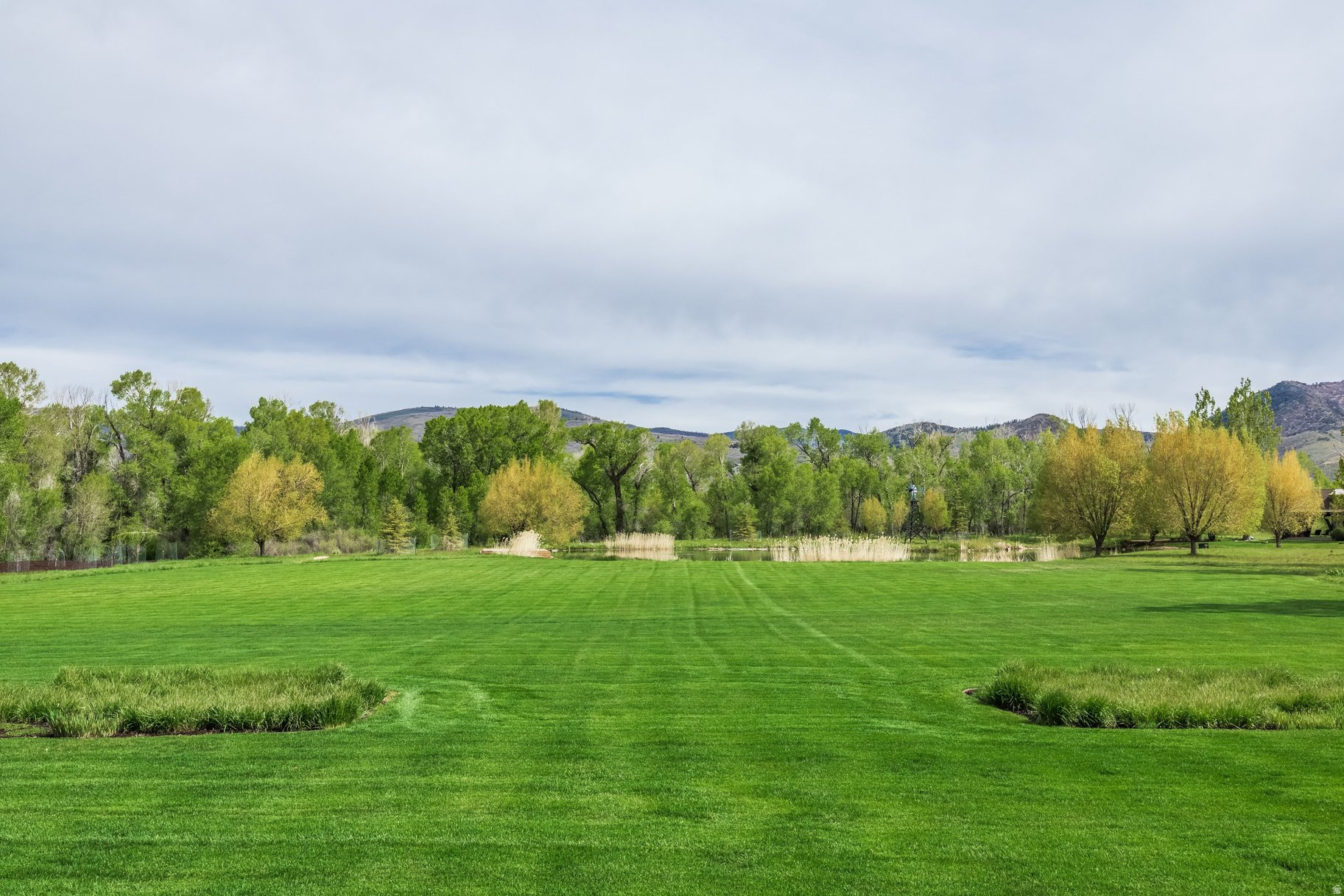OAKLEY TOWN (BOULDERVILLE) - Residential