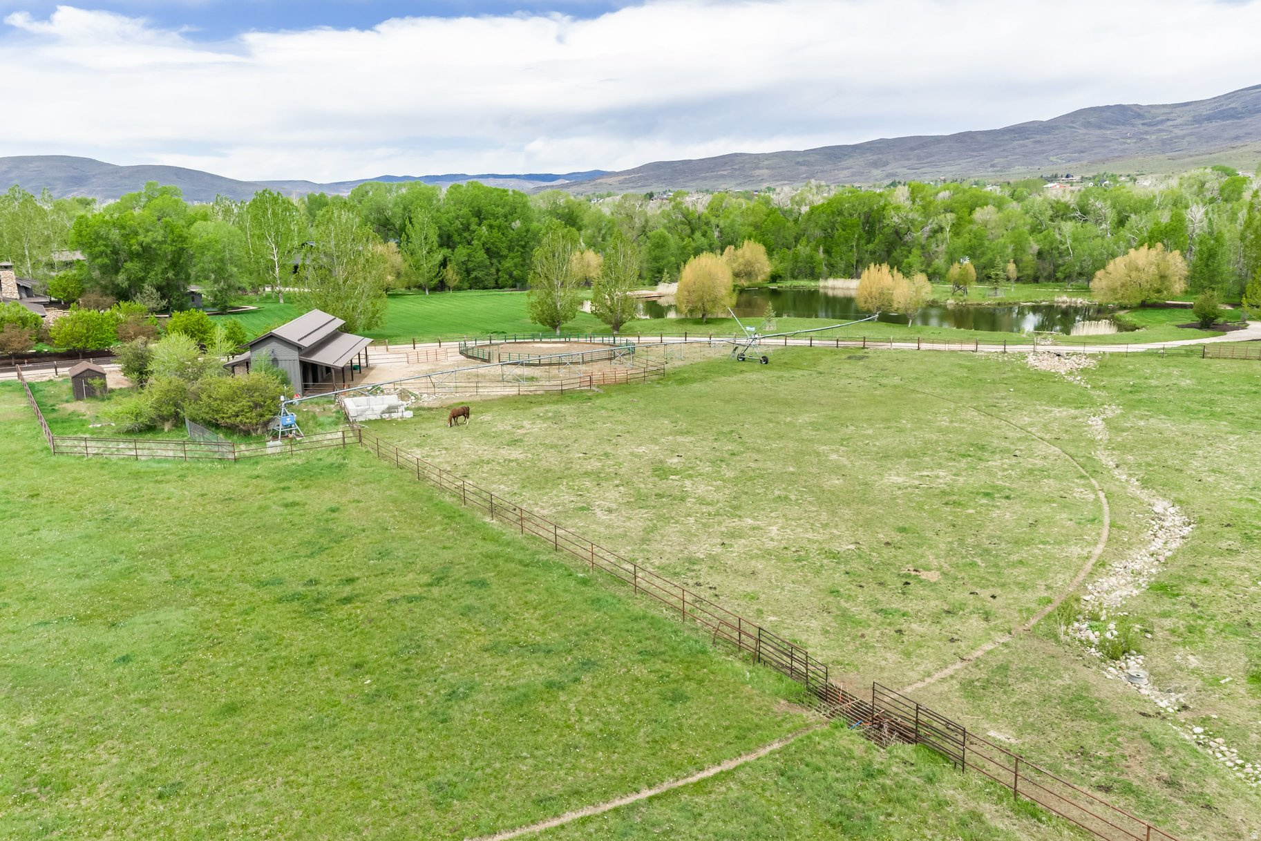 OAKLEY TOWN (BOULDERVILLE) - Residential