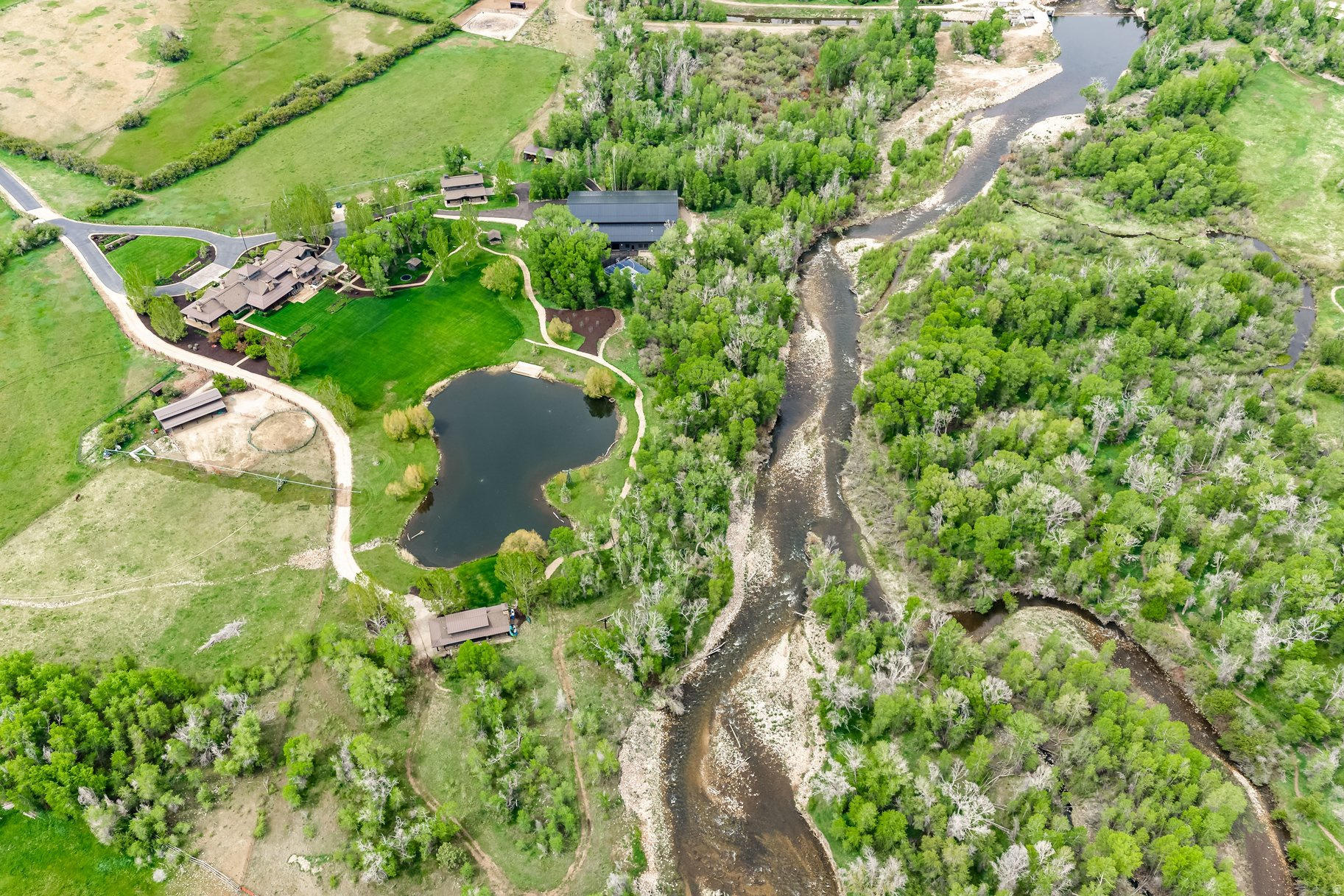 OAKLEY TOWN (BOULDERVILLE) - Residential