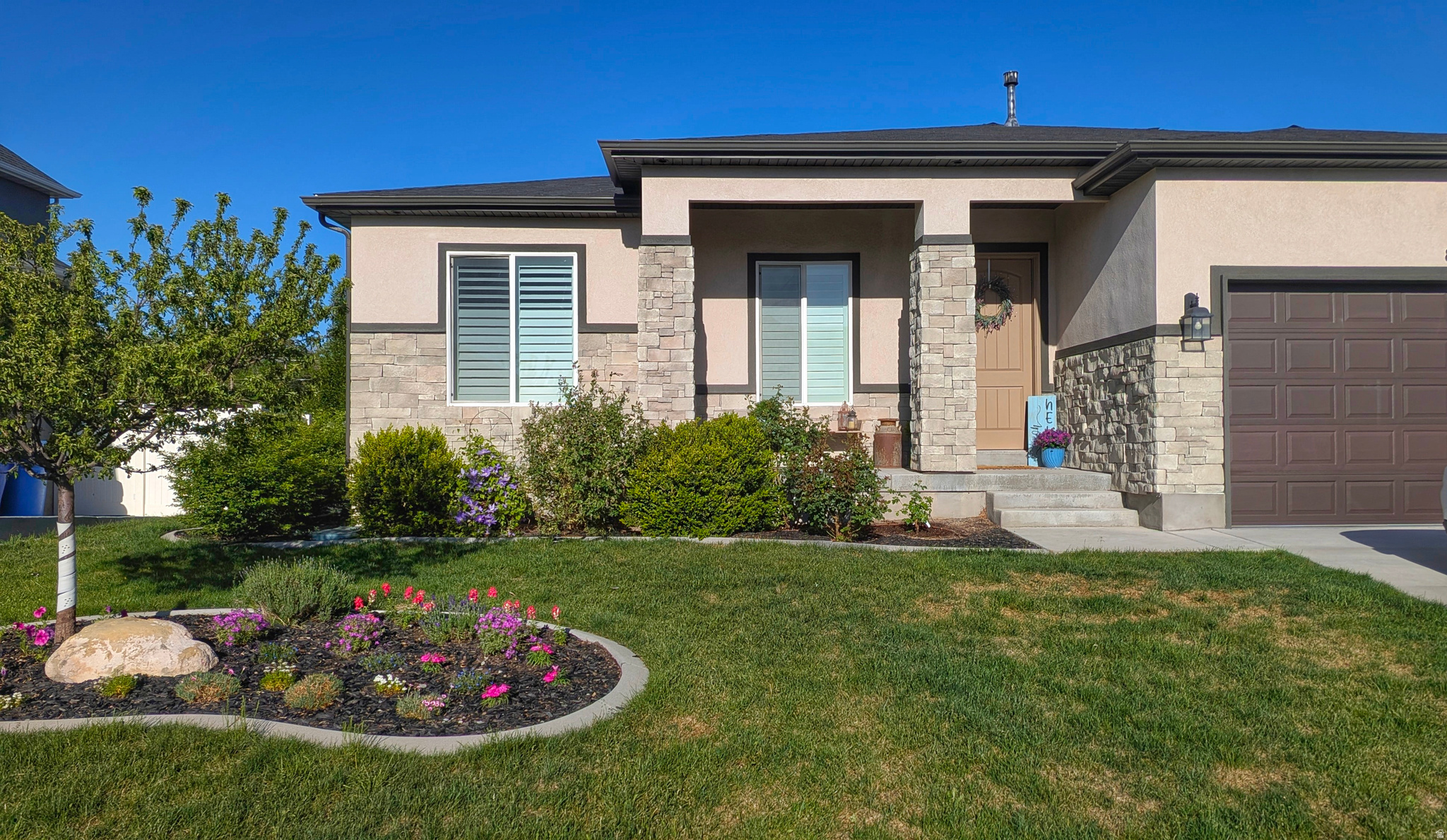 Beautiful 7-bedroom, 4-bath home located in a quiet, family-friendly neighborhood with convenient access to shopping, dining, freeway connections, and the heart of Utah's Silicon Slopes. Built in 2018, this spacious and modern home features a stunning kitchen with granite countertops, updated finishes, and plenty of room for entertaining. Enjoy two large family rooms offering flexible space for gatherings, recreation, or relaxing evenings at home. The fully landscaped yard provides great curb appeal and outdoor enjoyment, while the 3-car garage offers ample parking and storage. With generous living space, modern design, and an unbeatable location close to major tech employers and everyday conveniences, this home combines comfort, style, and practicality in one exceptional package. Carpet in several areas, and bedrooms are new and recently replaced.