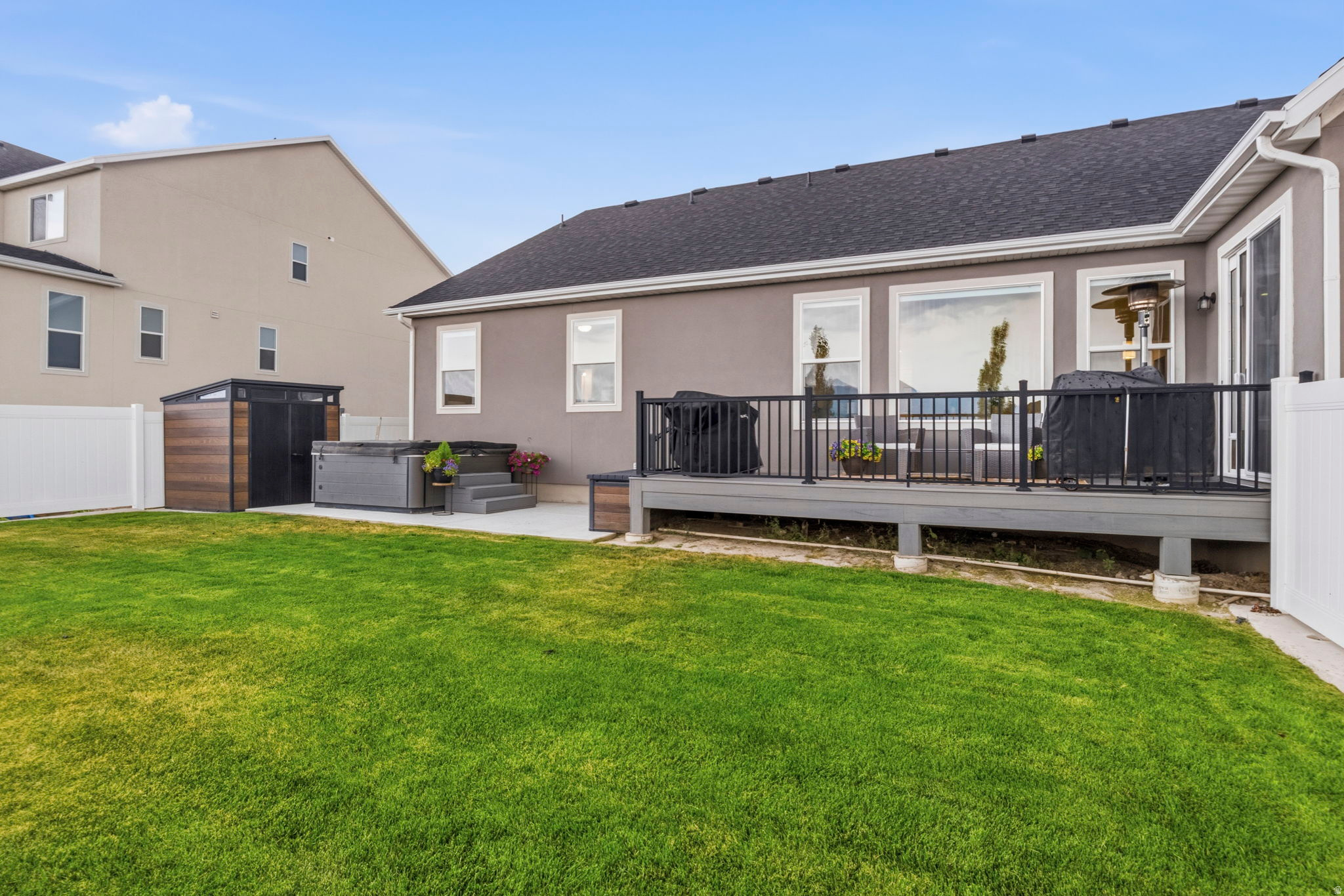 RIDGE - Residential
