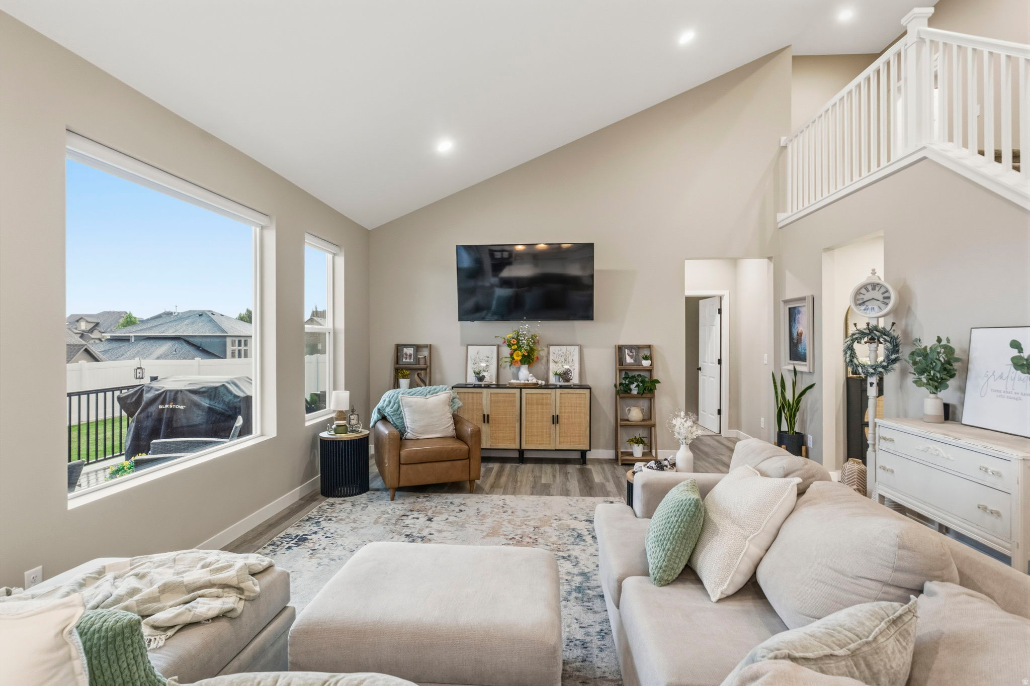 RIDGE - Residential