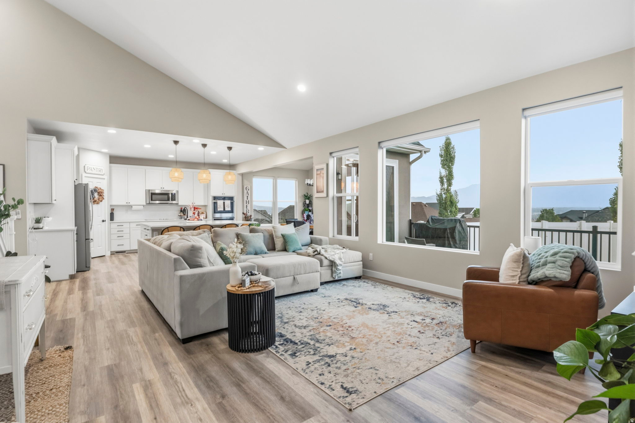 RIDGE - Residential