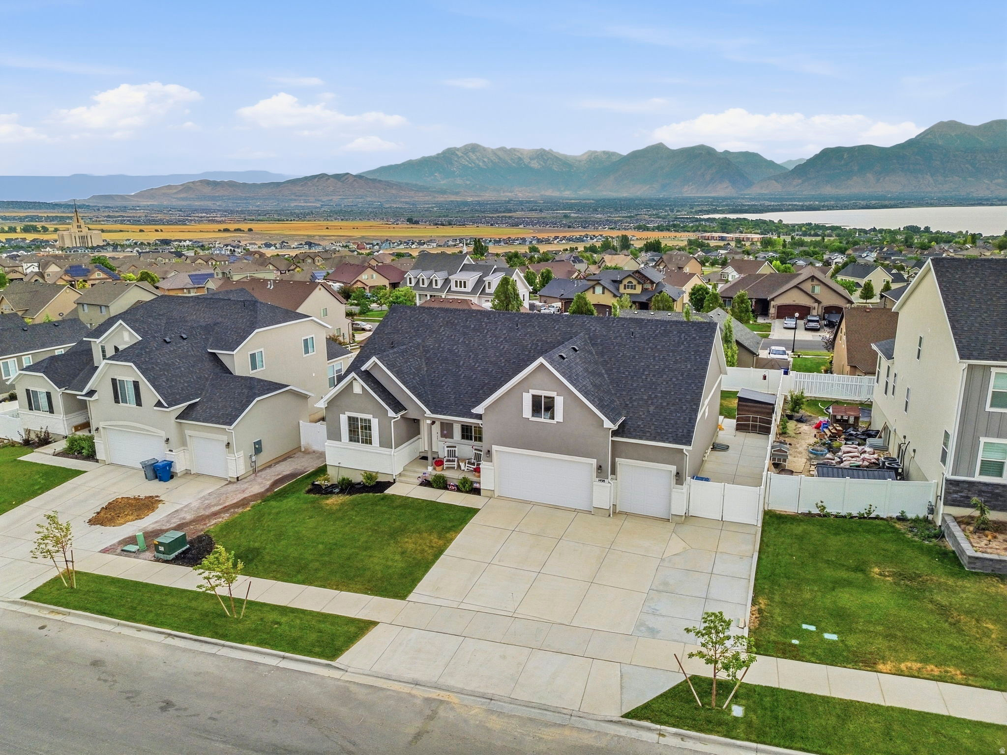 RIDGE - Residential
