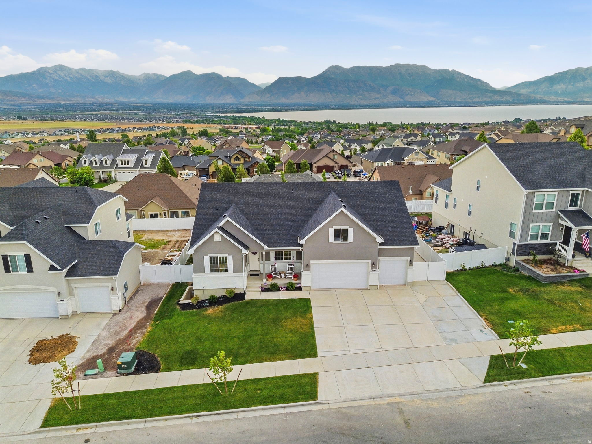 RIDGE - Residential