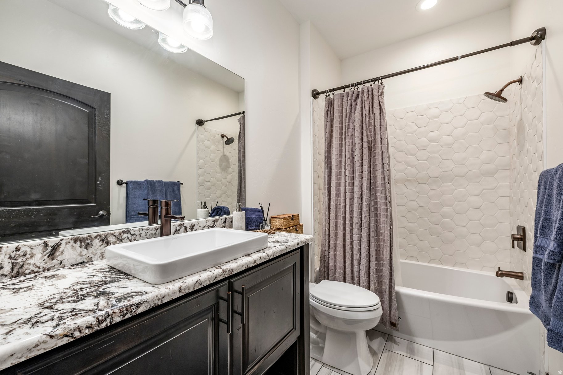 RIVER MEADOWS RANCH - Residential