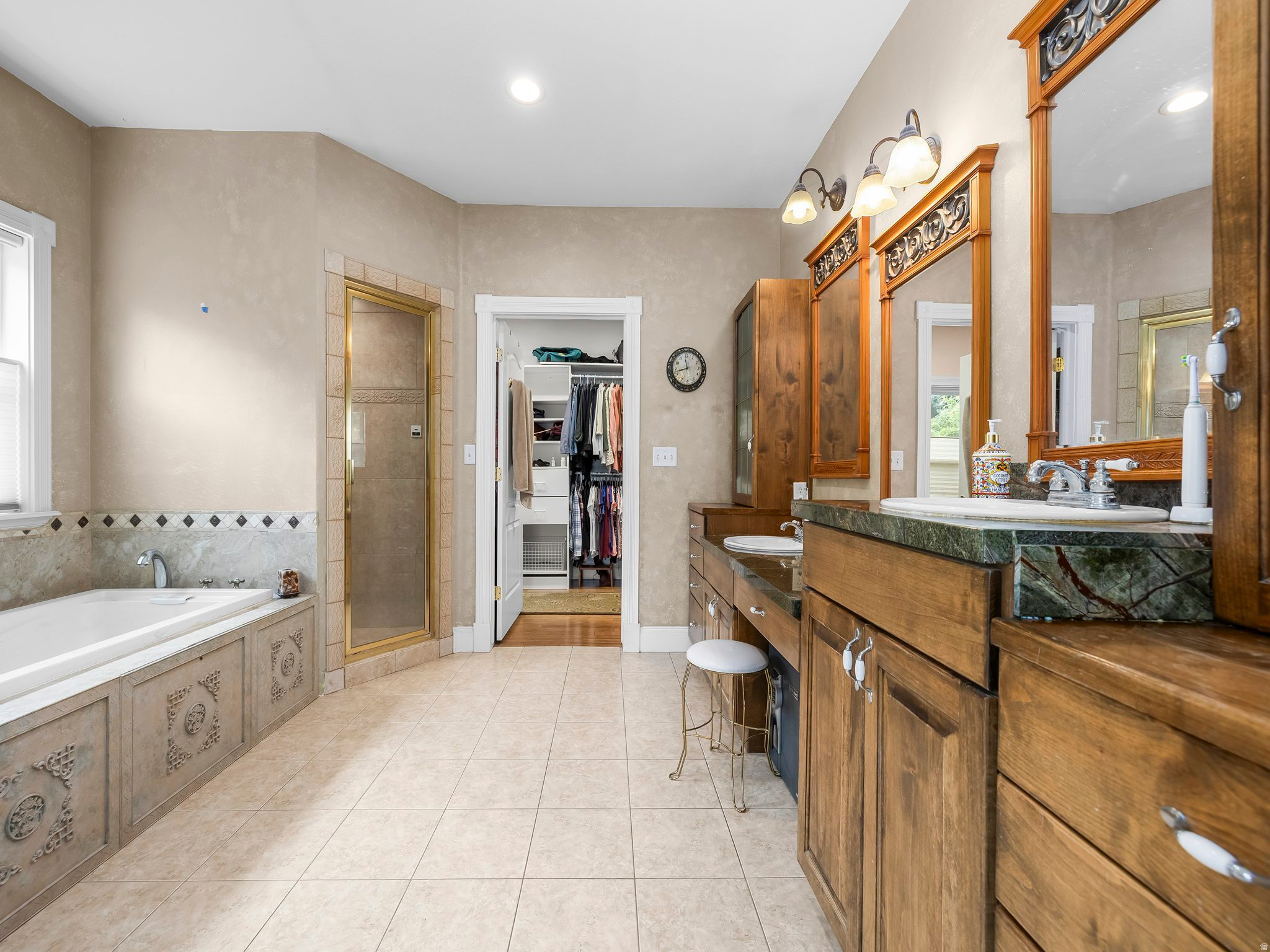 MAPLETON POND - Residential