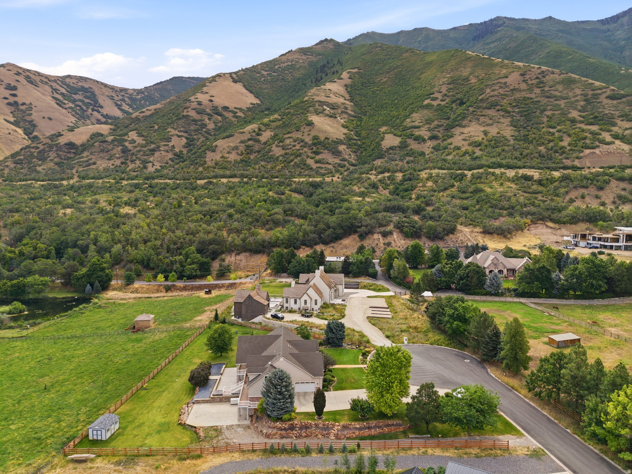 MAPLETON POND - Residential
