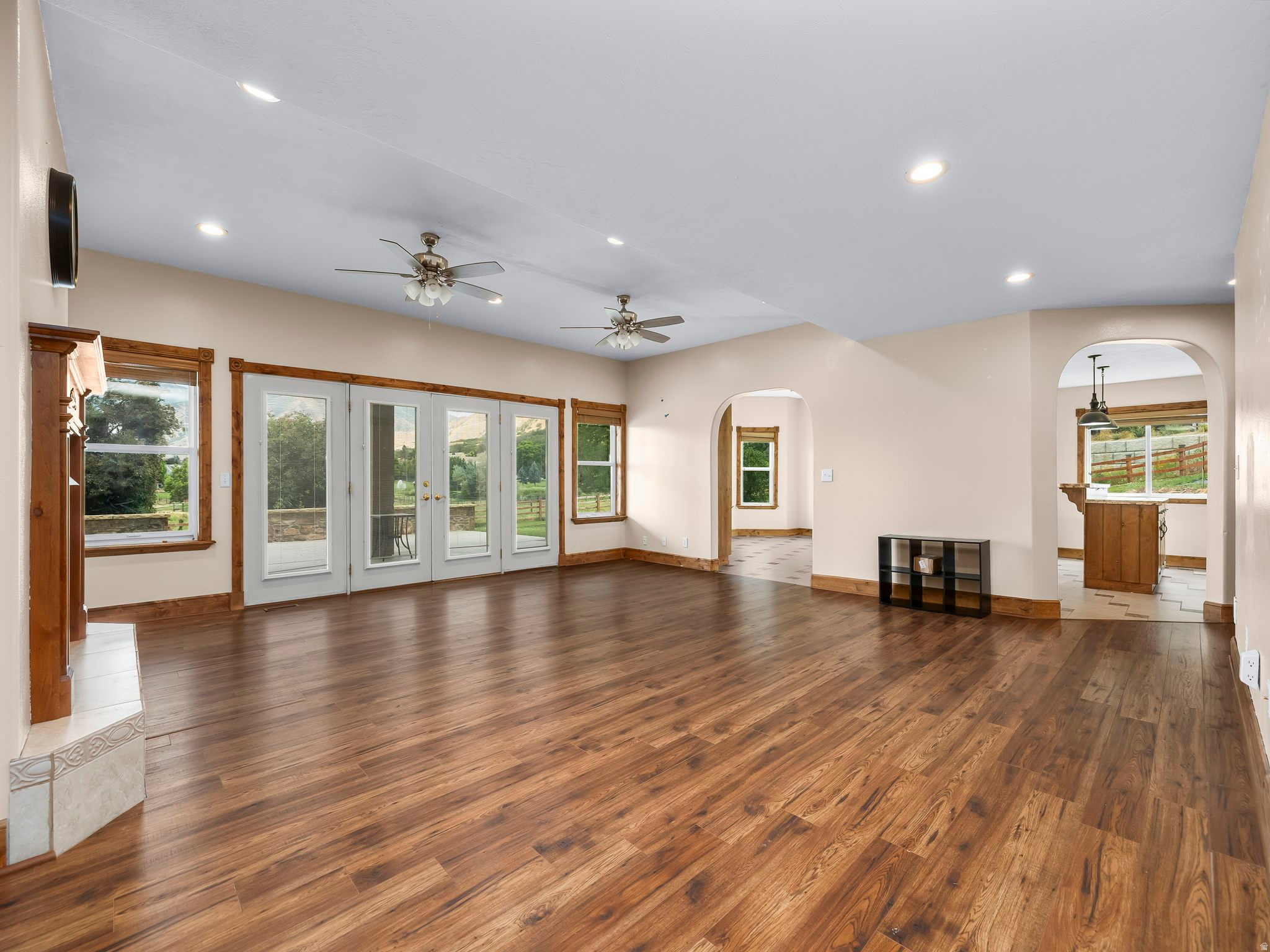 MAPLETON POND - Residential
