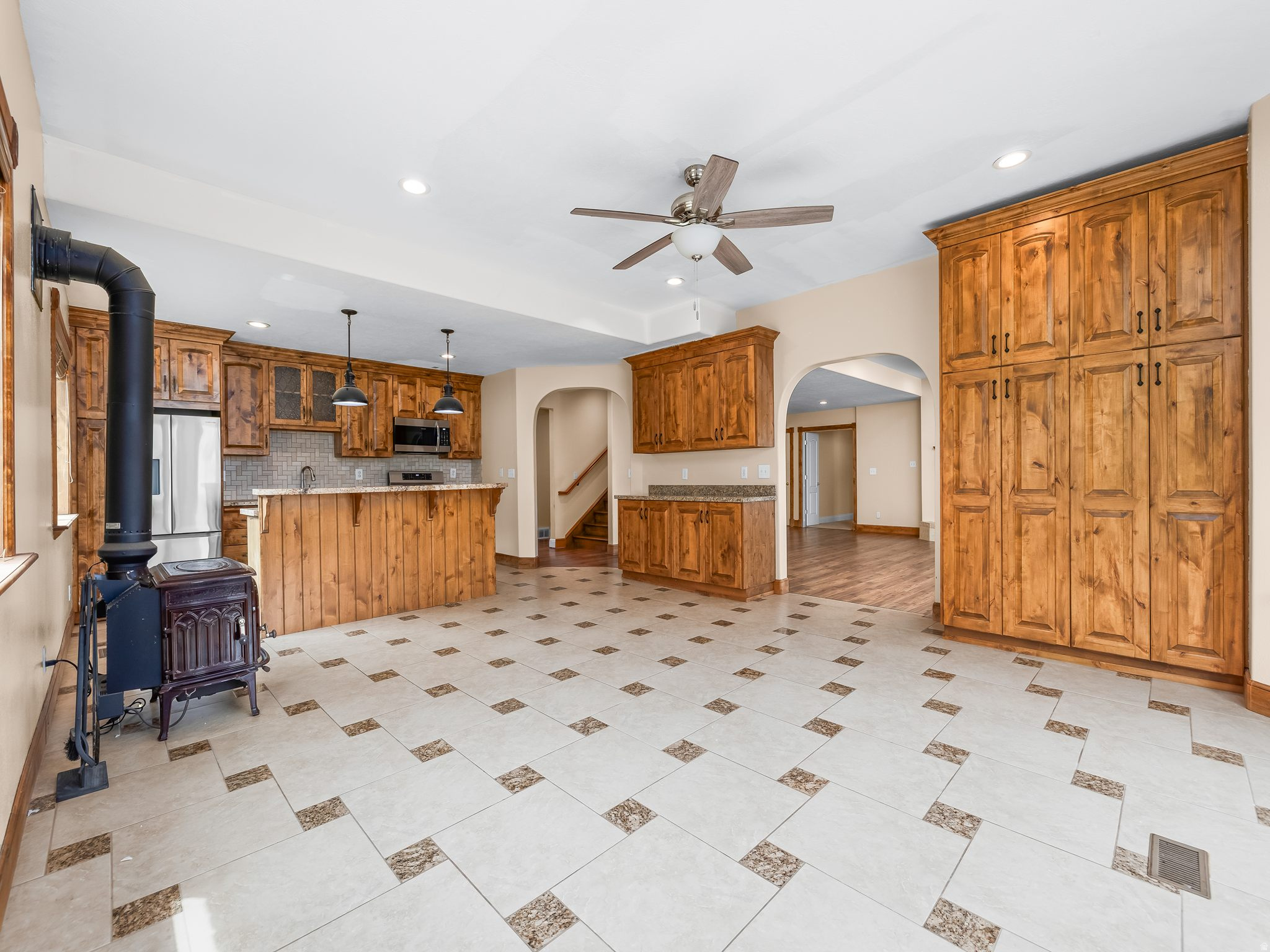 MAPLETON POND - Residential
