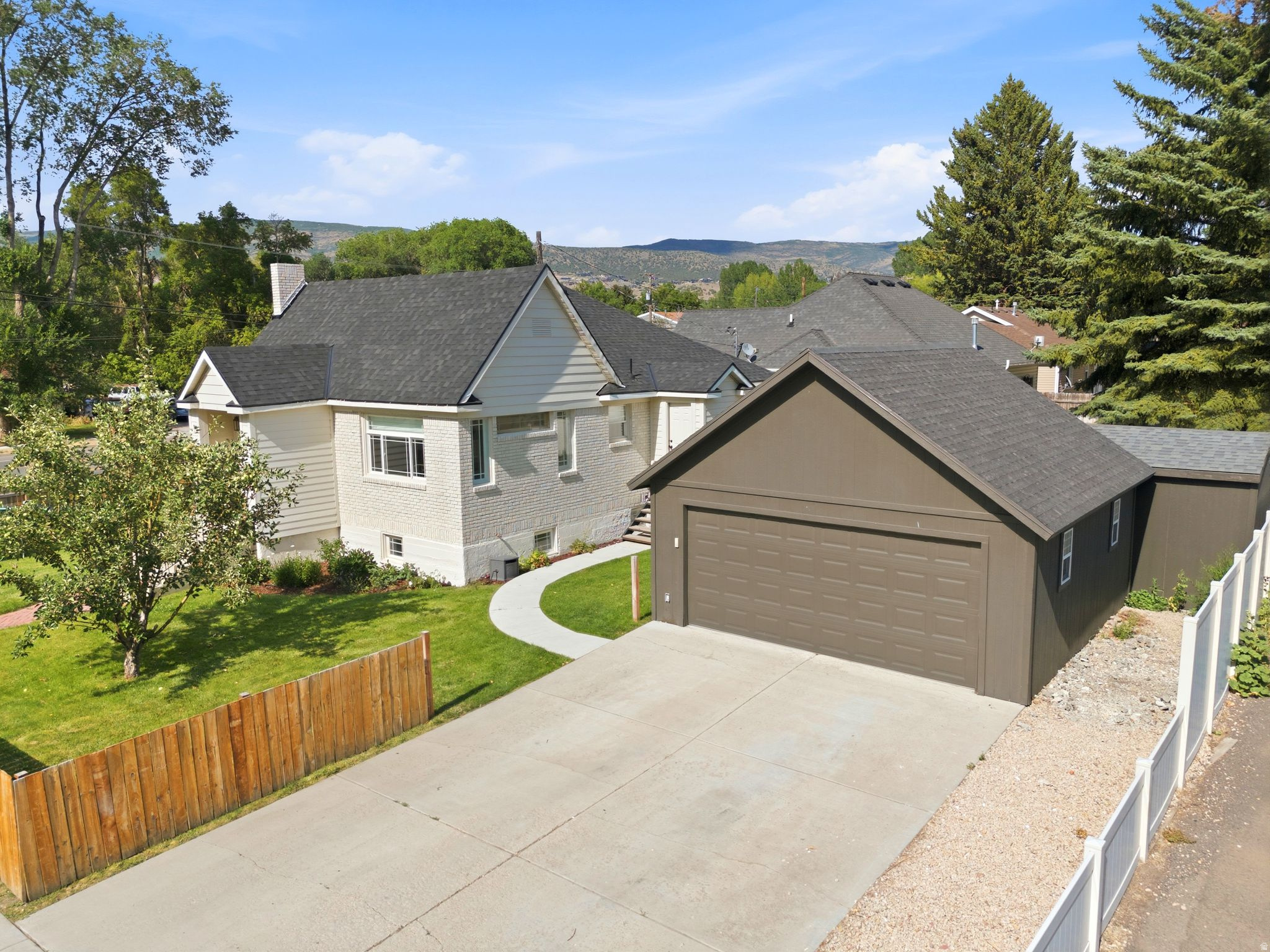 DUFF JOHNSON - Residential