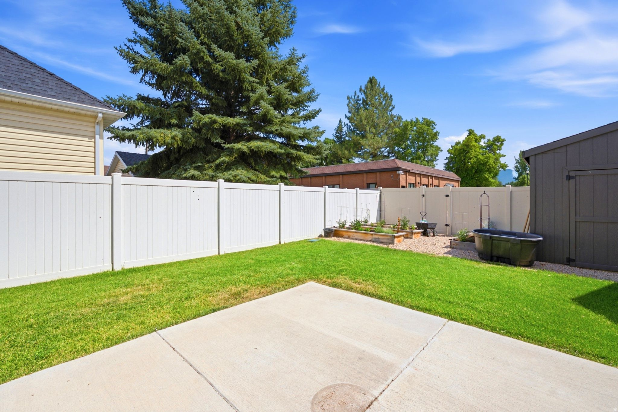 DUFF JOHNSON - Residential